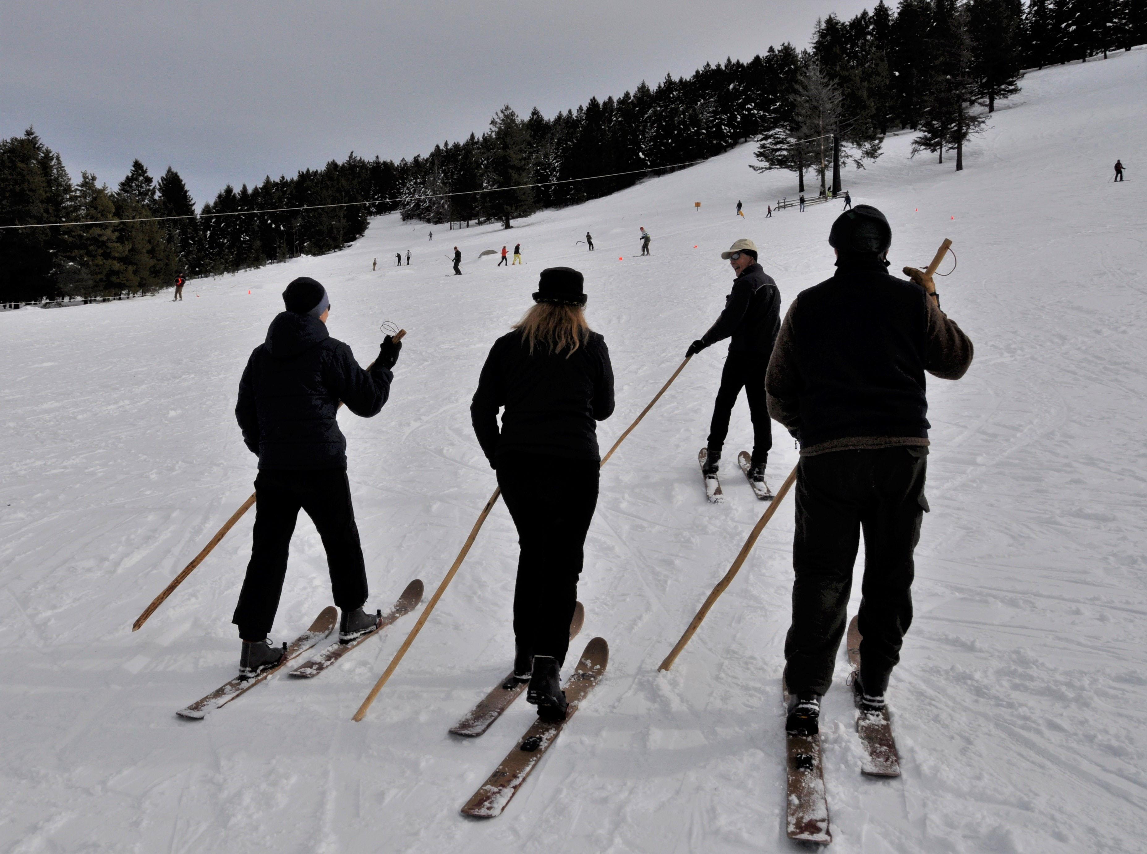 Skishoeing Hybrid Skis Inspired Ancient Asian Hunters Offer with Technique Ski Hok