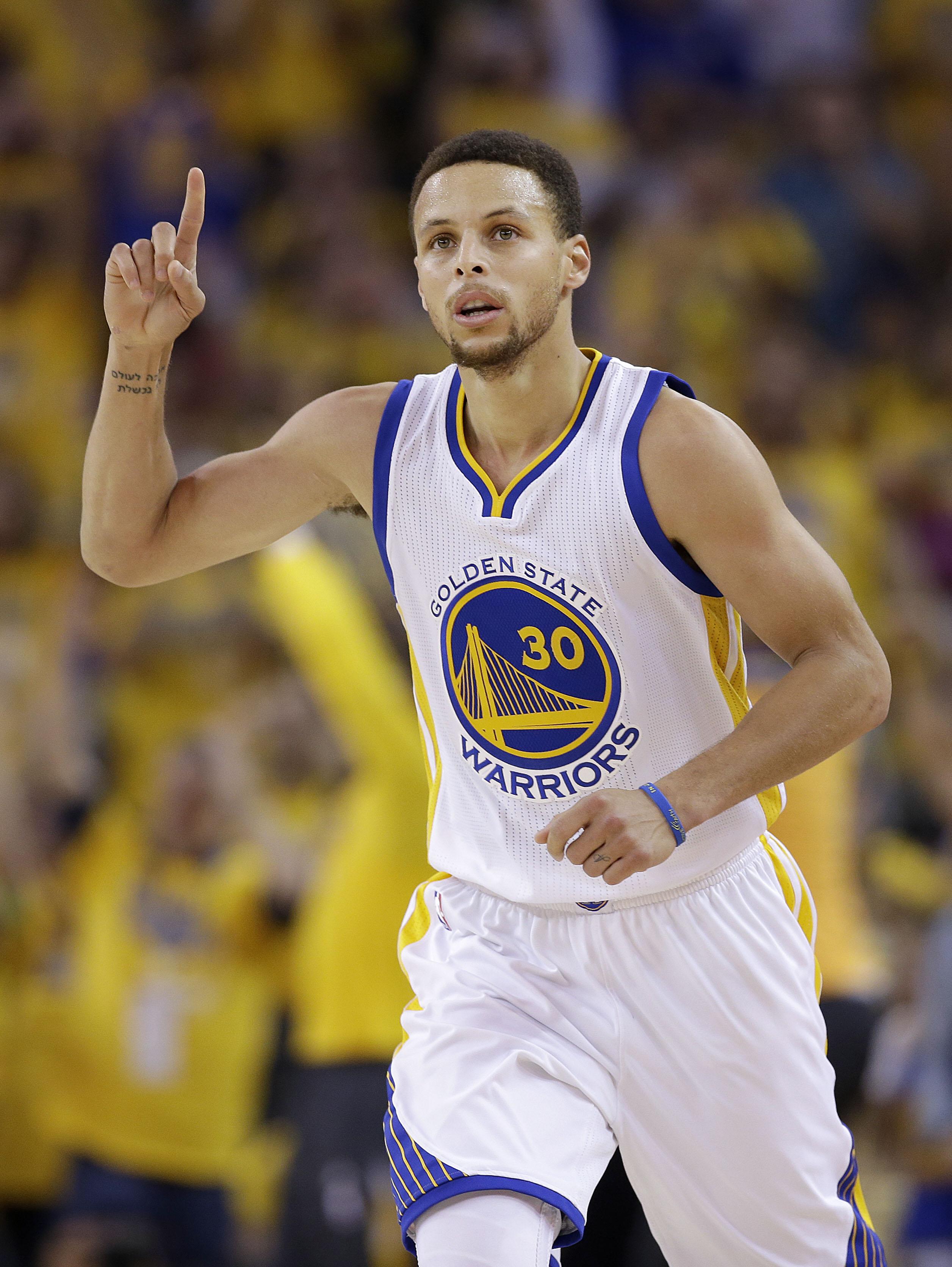 Healthy again at last, MVP Stephen Curry chases second title | The Spokesman-Review