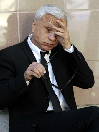 Actor Robert Blake waits for the jury's verdict Friday in the civil wr...
