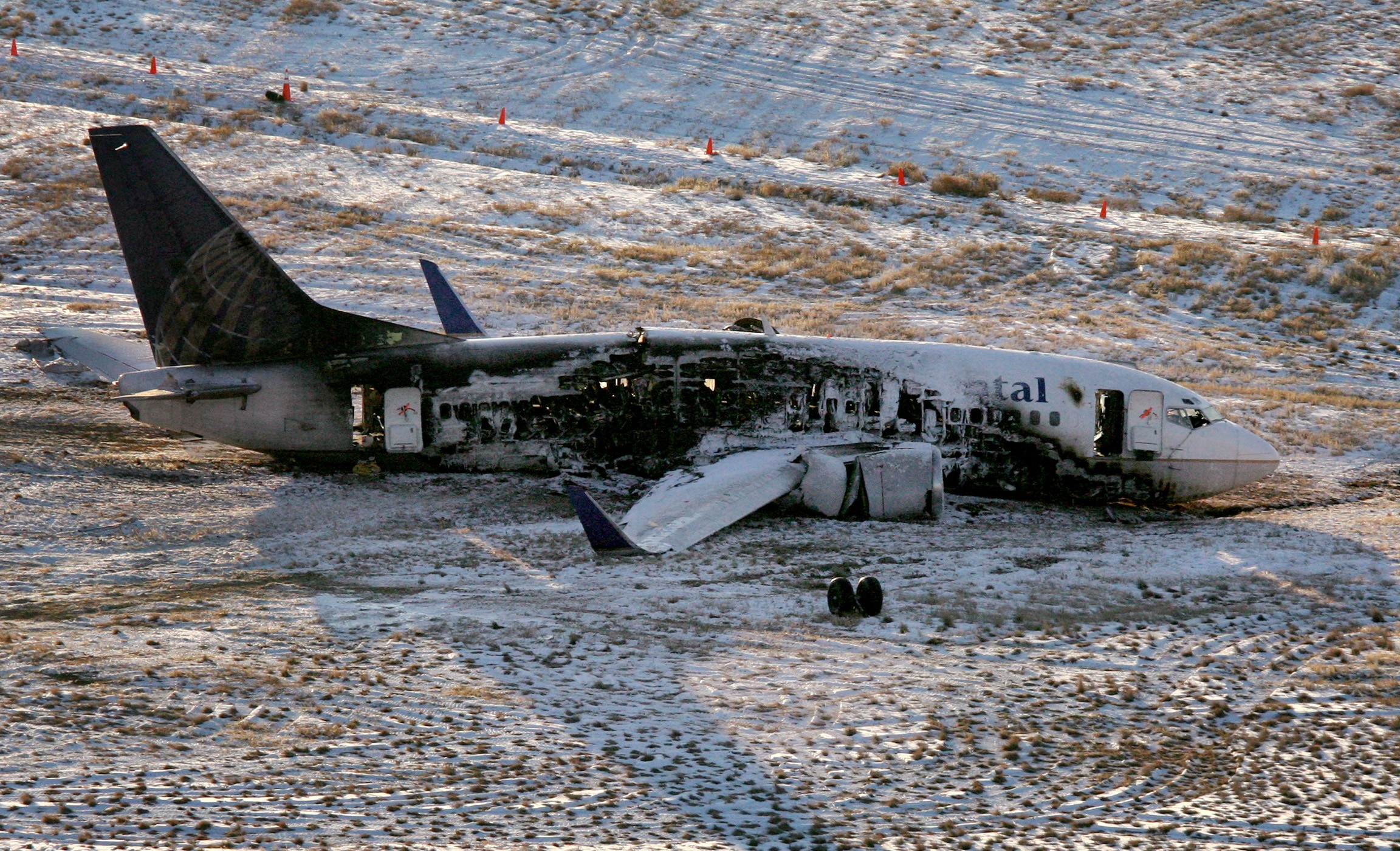 Советский истребитель сбил. Корейский Боинг 1983. Сбитый южнокорейский Боинг 1983. Боинг 737 авиакатастрофа. Списанный Боинг 737.