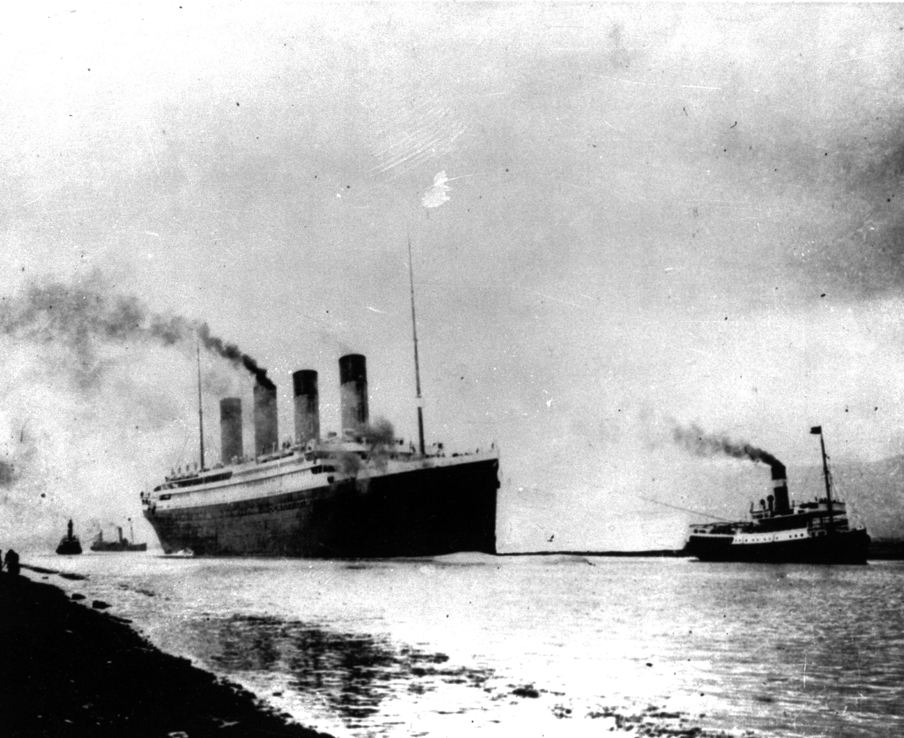 Feature engineering of Titanic: Machine Learning from 