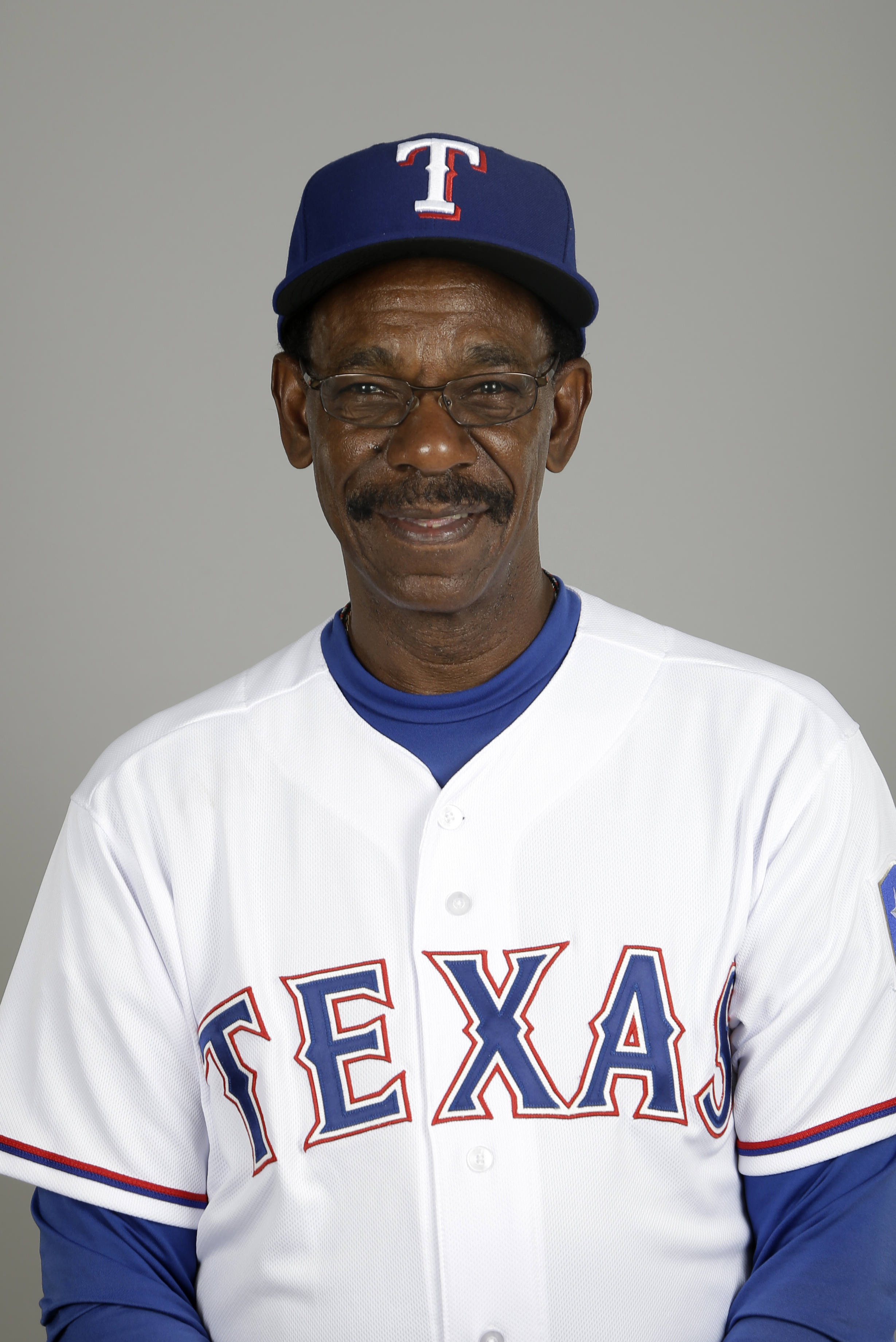 Texas stunner Ron Washington steps down as manager The SpokesmanReview