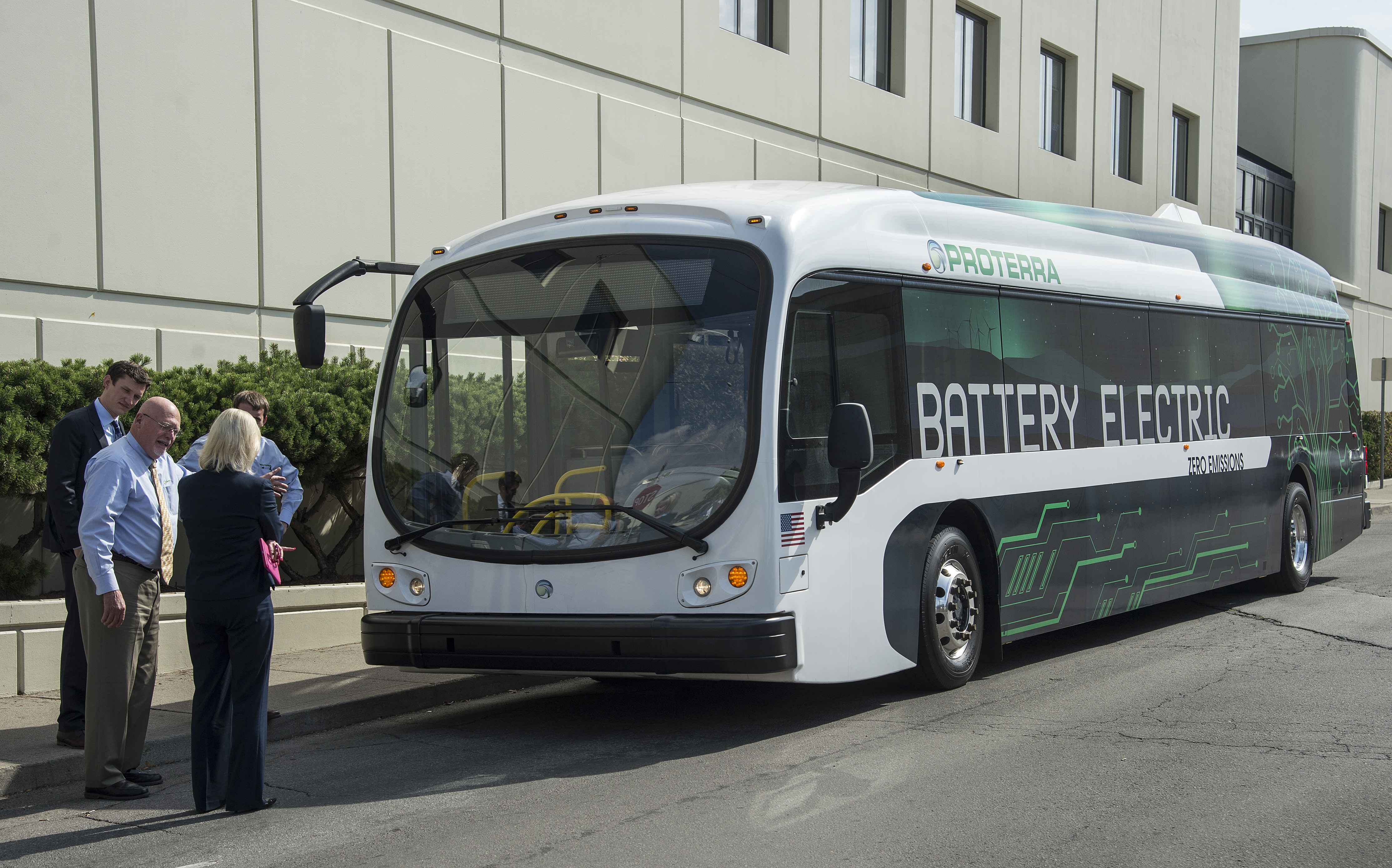 Emissions Testing Spokane >> Sta Officials View Company S Latest Electric Bus Model The Emissions Testing Spokane >> Sta Officials View Company S Latest Electric Bus Model The