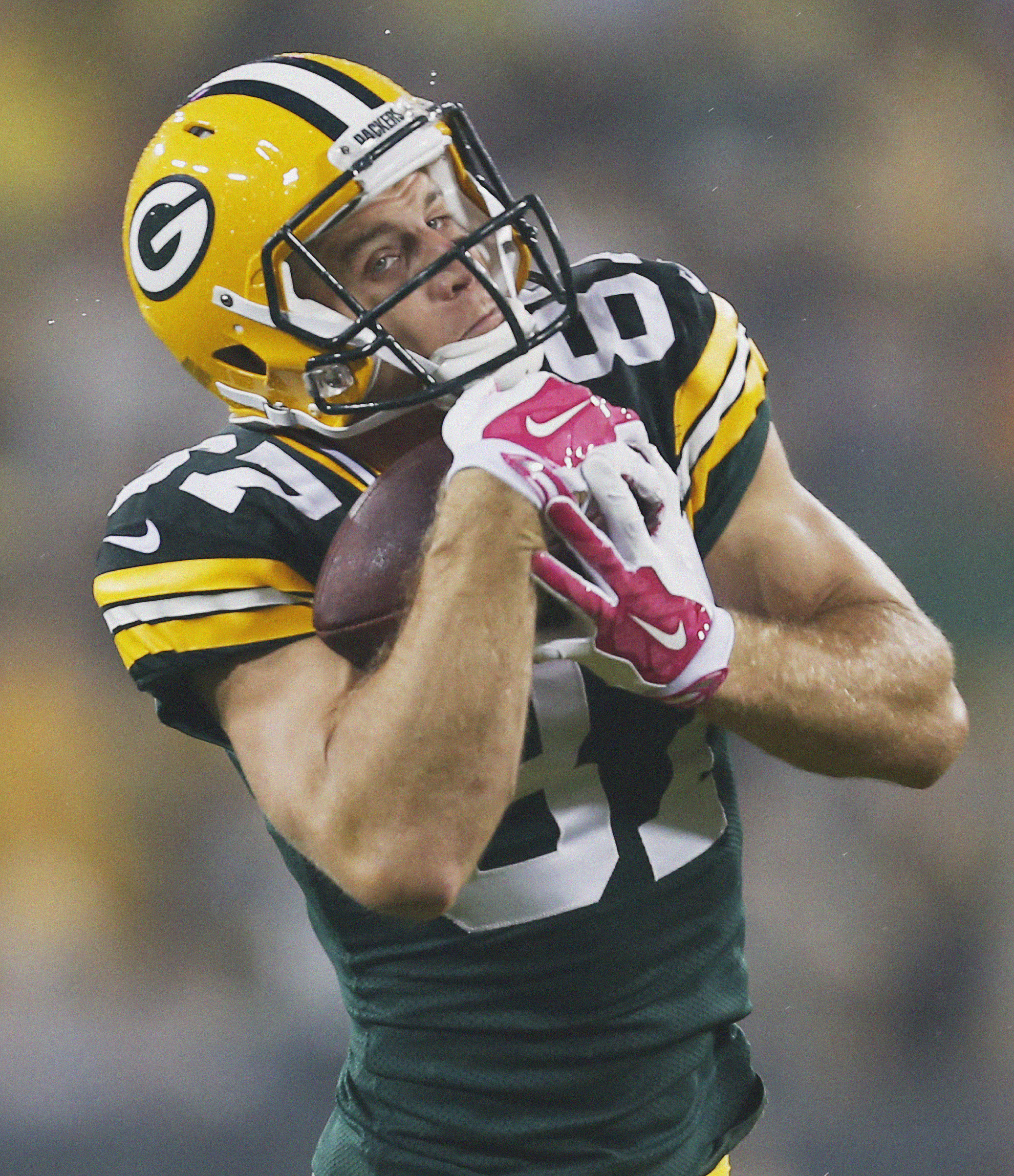 Peppers gets pick 6, Packers rout Vikings 42-10