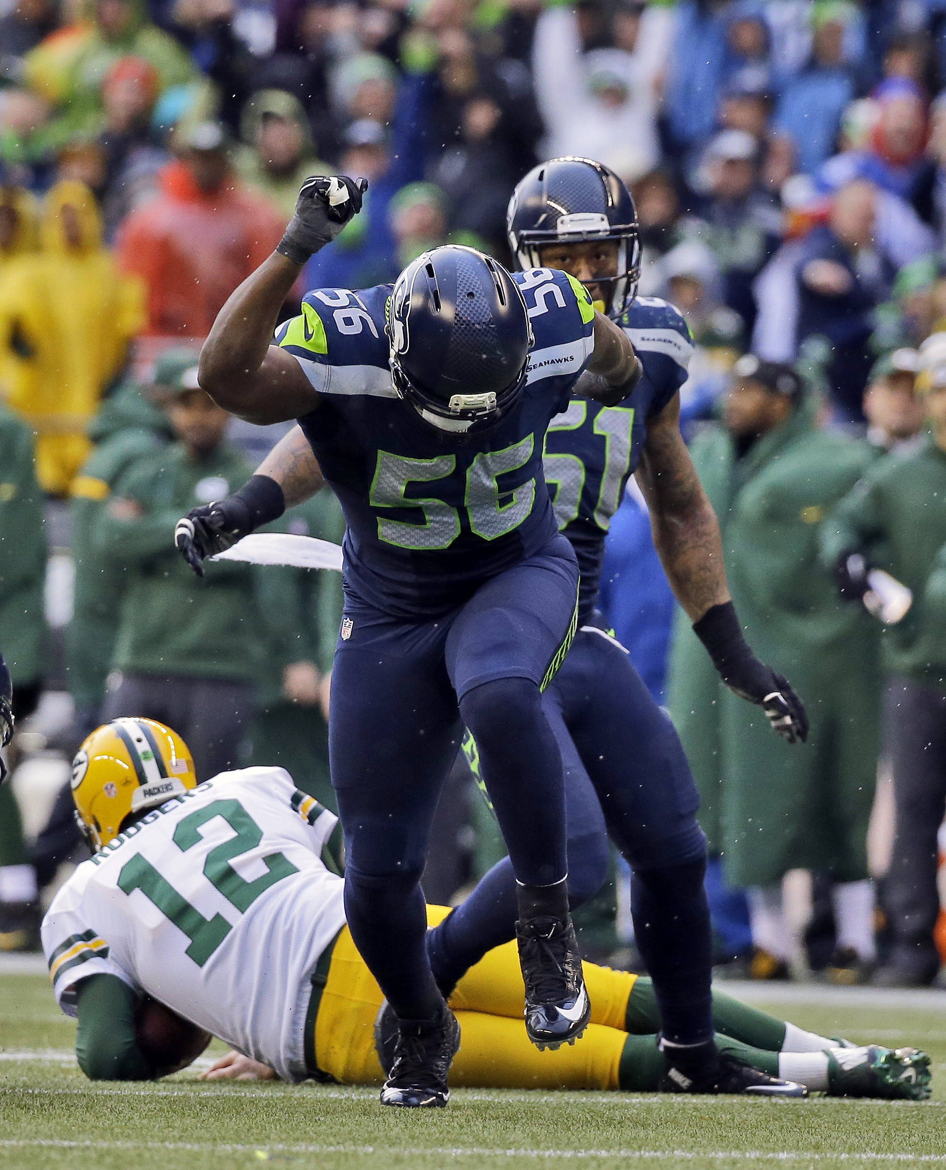 Seahawks defensive end Cliff Avril provides more than stats