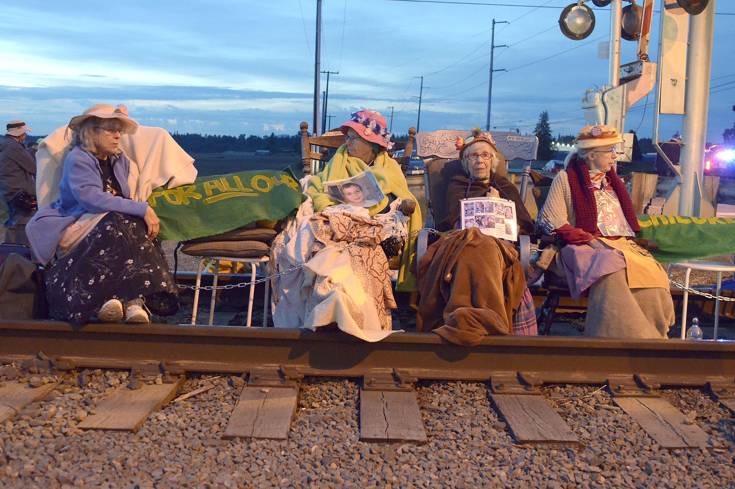 Protesters Block Train Tracks To 2 Washington Refineries