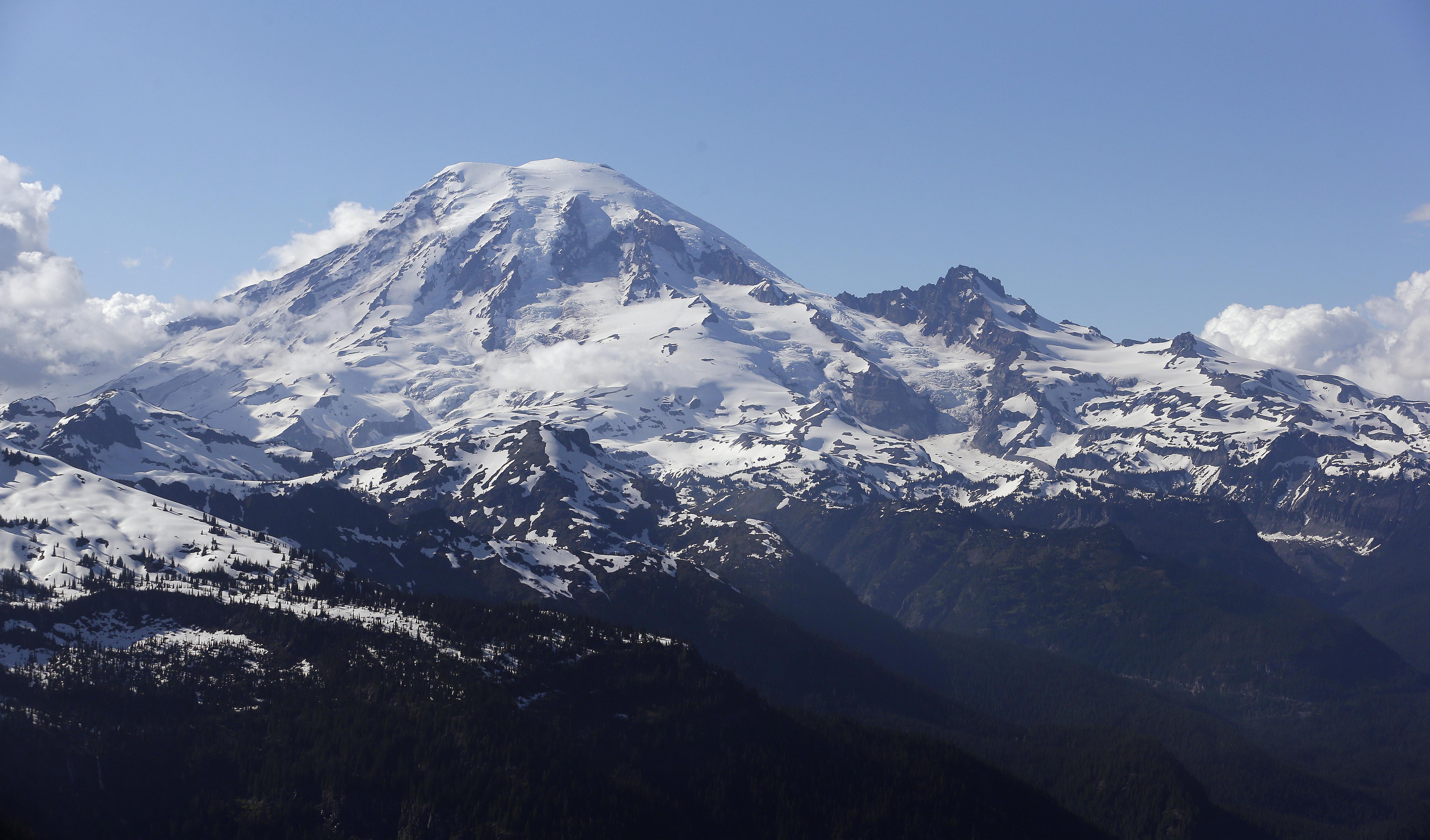 Climbers survive 2day storm near top of Mount Rainier The Spokesman