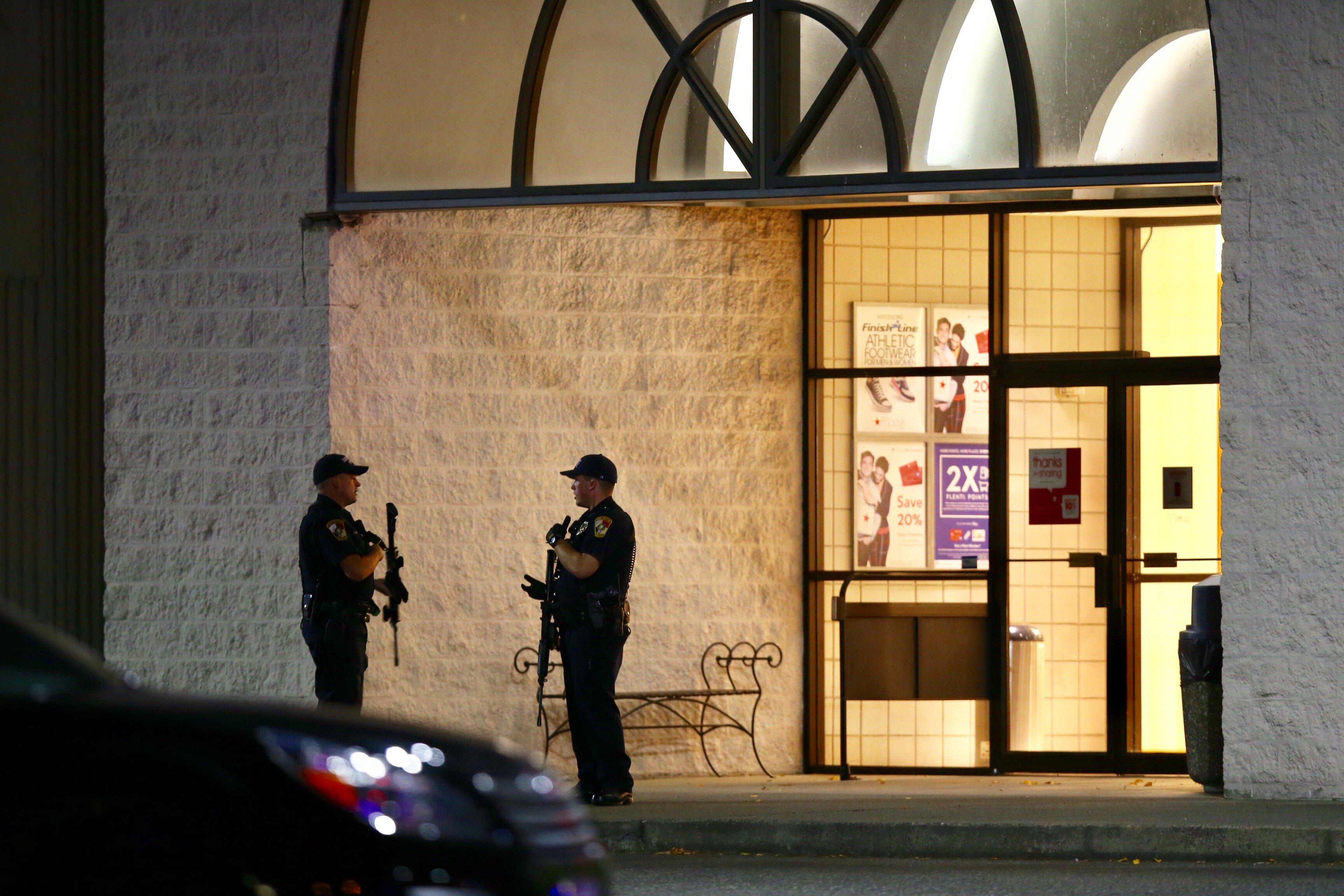 Video shows panic inside mall during Burlington mass shooting The