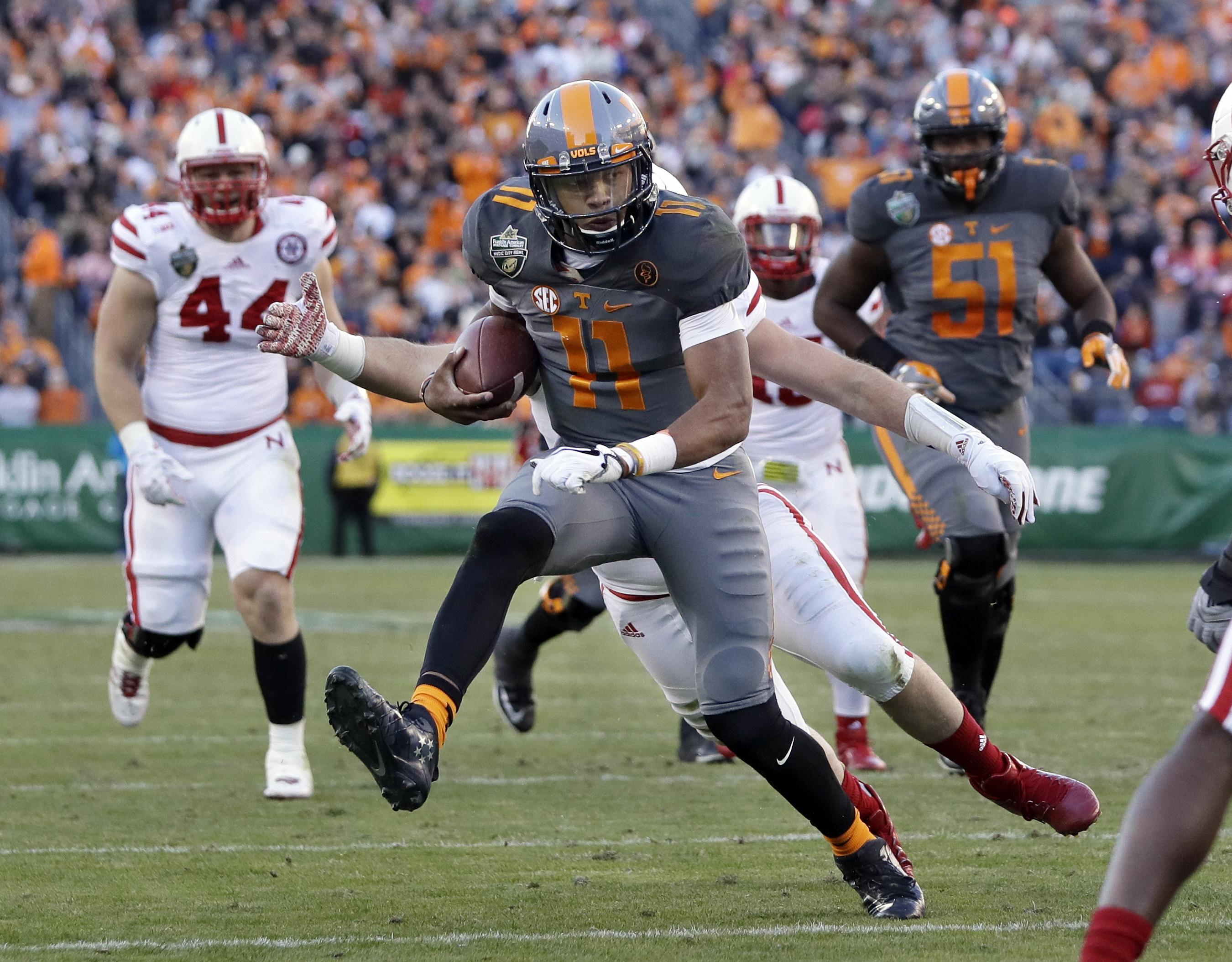 Tennessee beats No. 24 Nebraska 3824 in Music City Bowl The