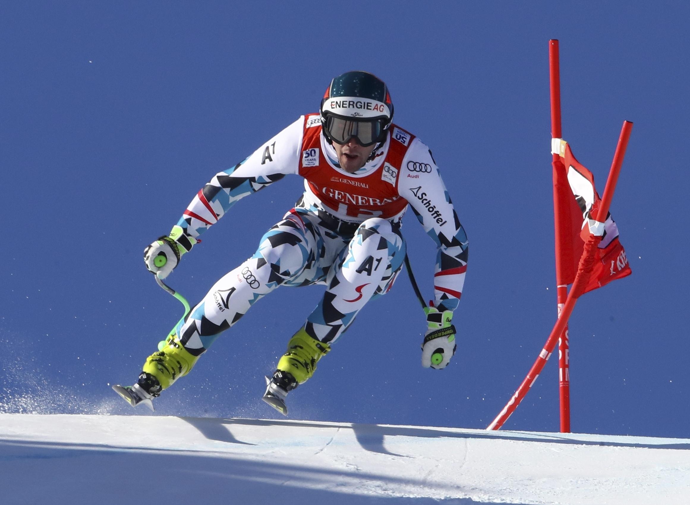Matthias Mayer beats Christof Innerhofer, Beat Feuz to win super-G in