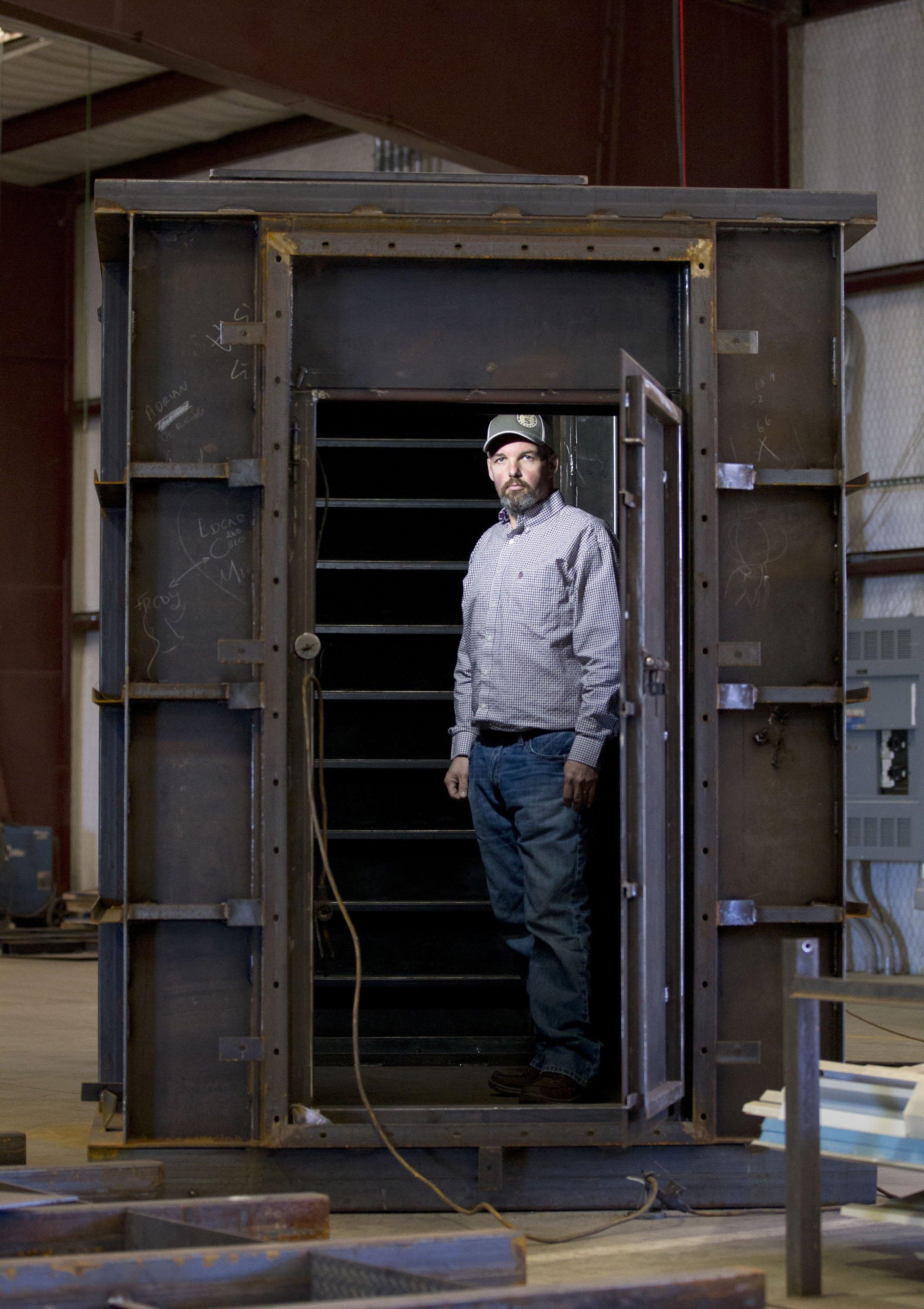 Bomb-shelter builder stays busy as customers prep for ‘Trumpocalypse’ | The ...2118 x 3000