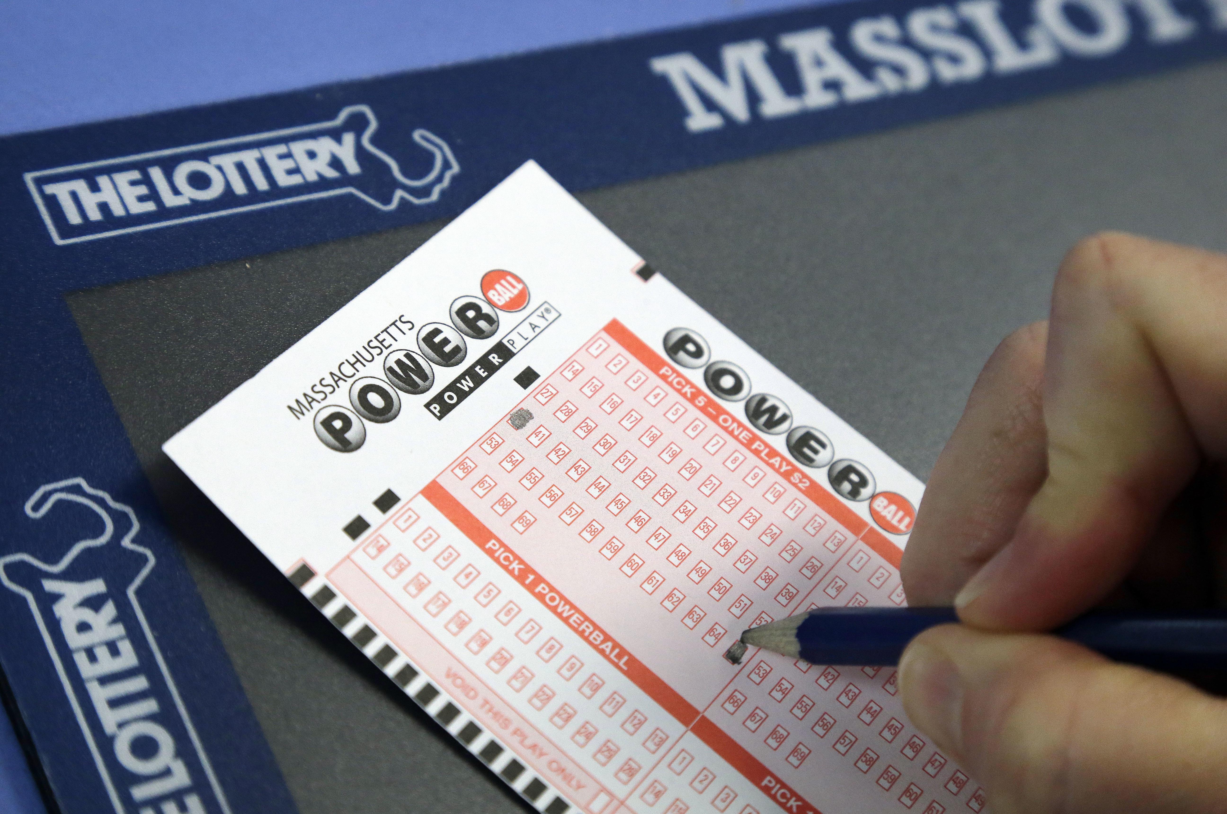 Indiana store sells winning $435 million Powerball ticket | The