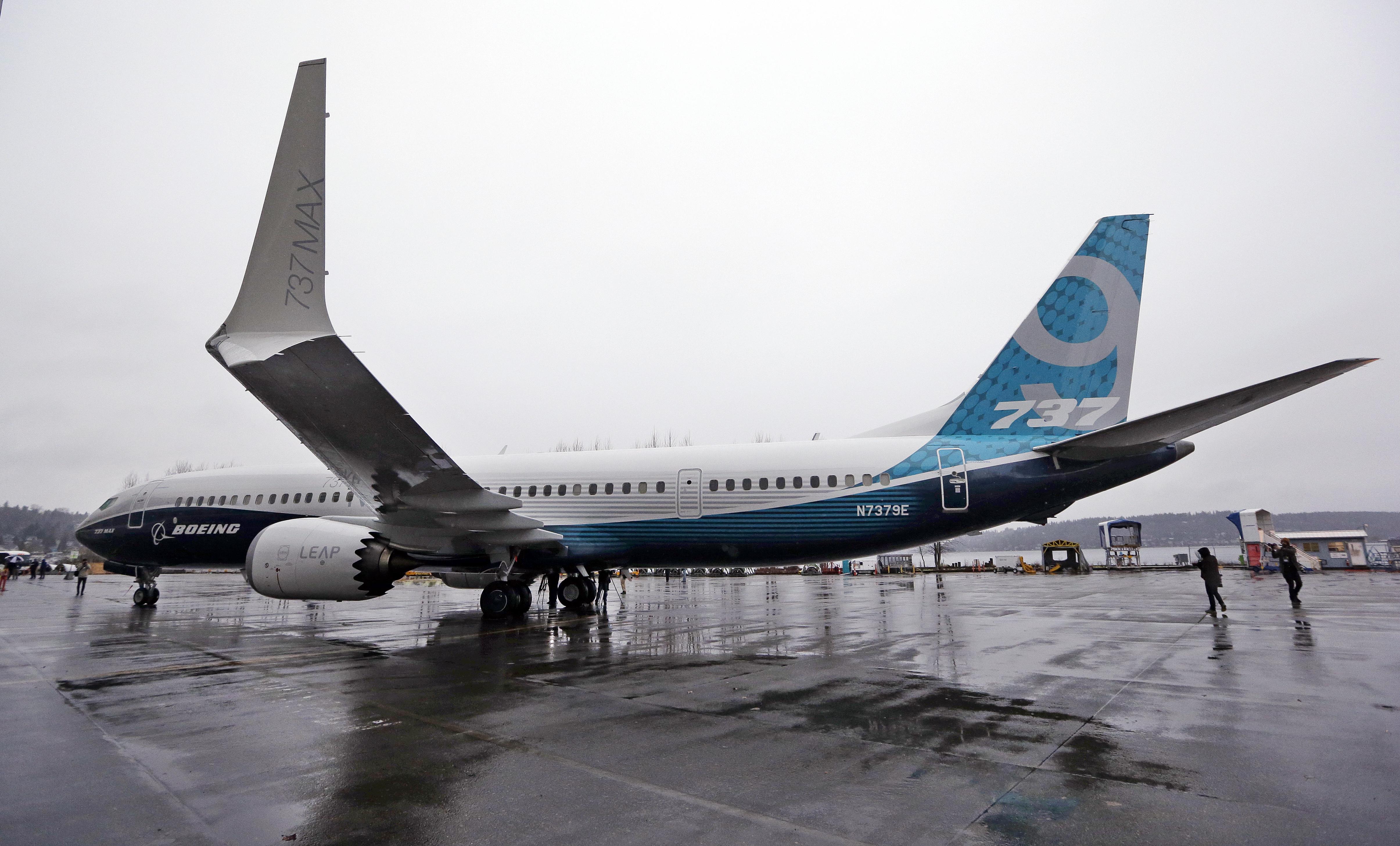 boeing-s-plan-for-bigger-737-max-meets-with-industry-doubts-the