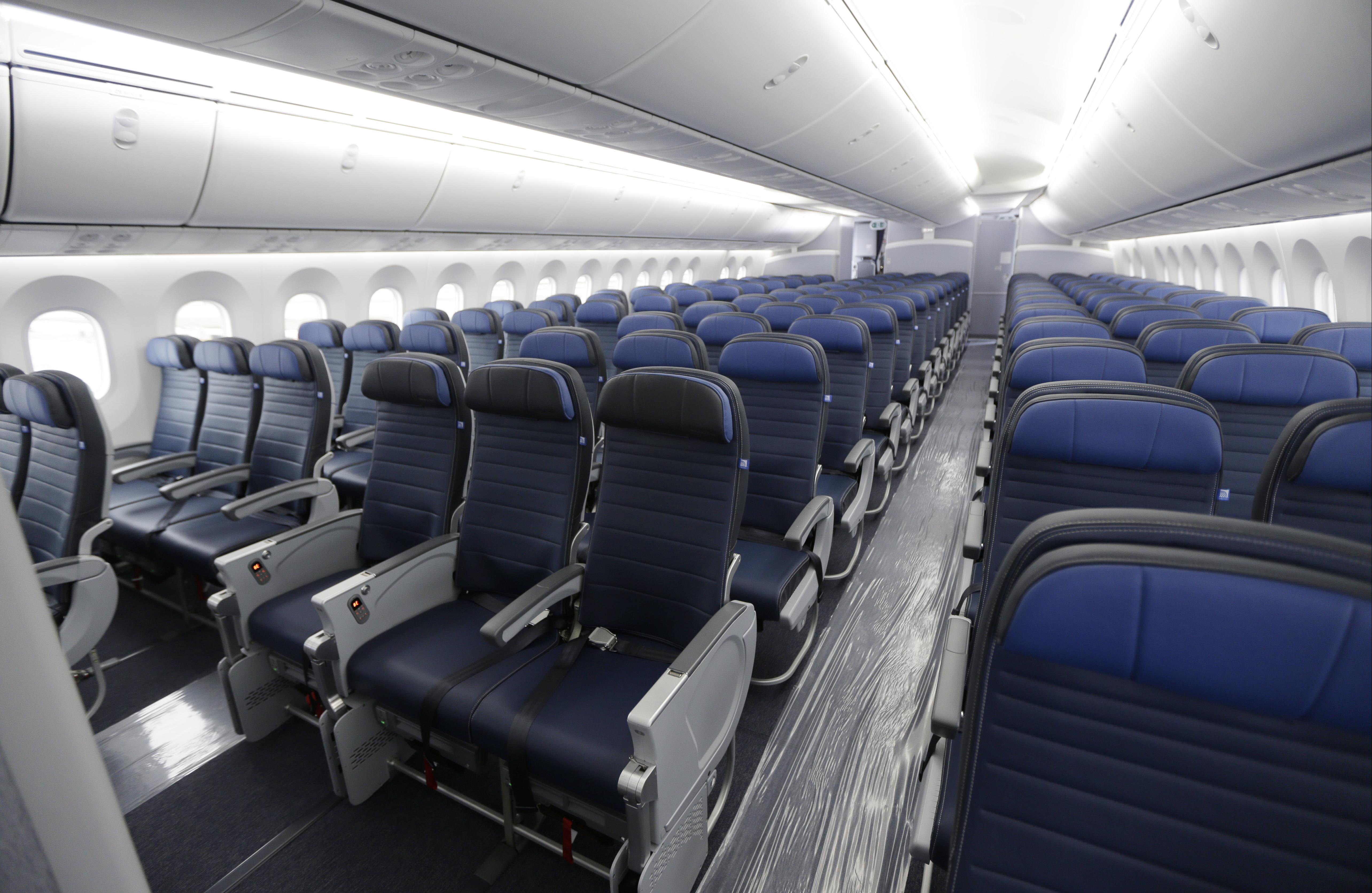 ‘incredible Shrinking Airline Seat Gets Us Court Rebuke The