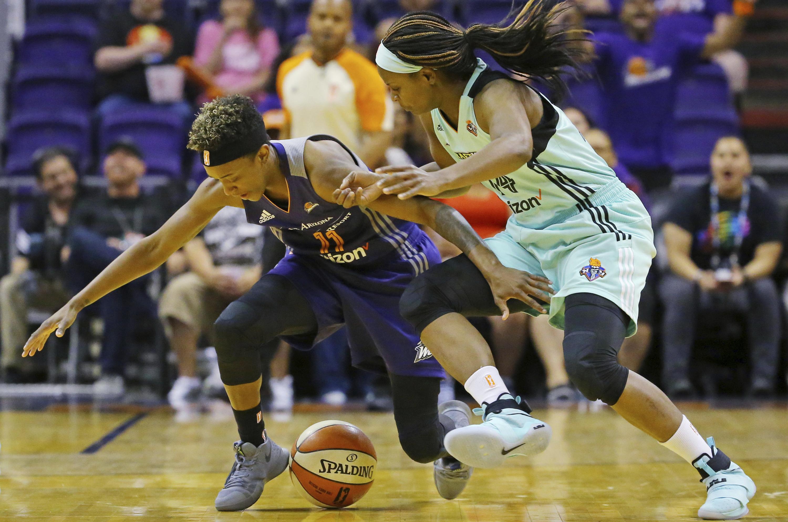 Wnba Capsules Sylvia Fowles Helps Minnesota Lynx Edge Connecticut