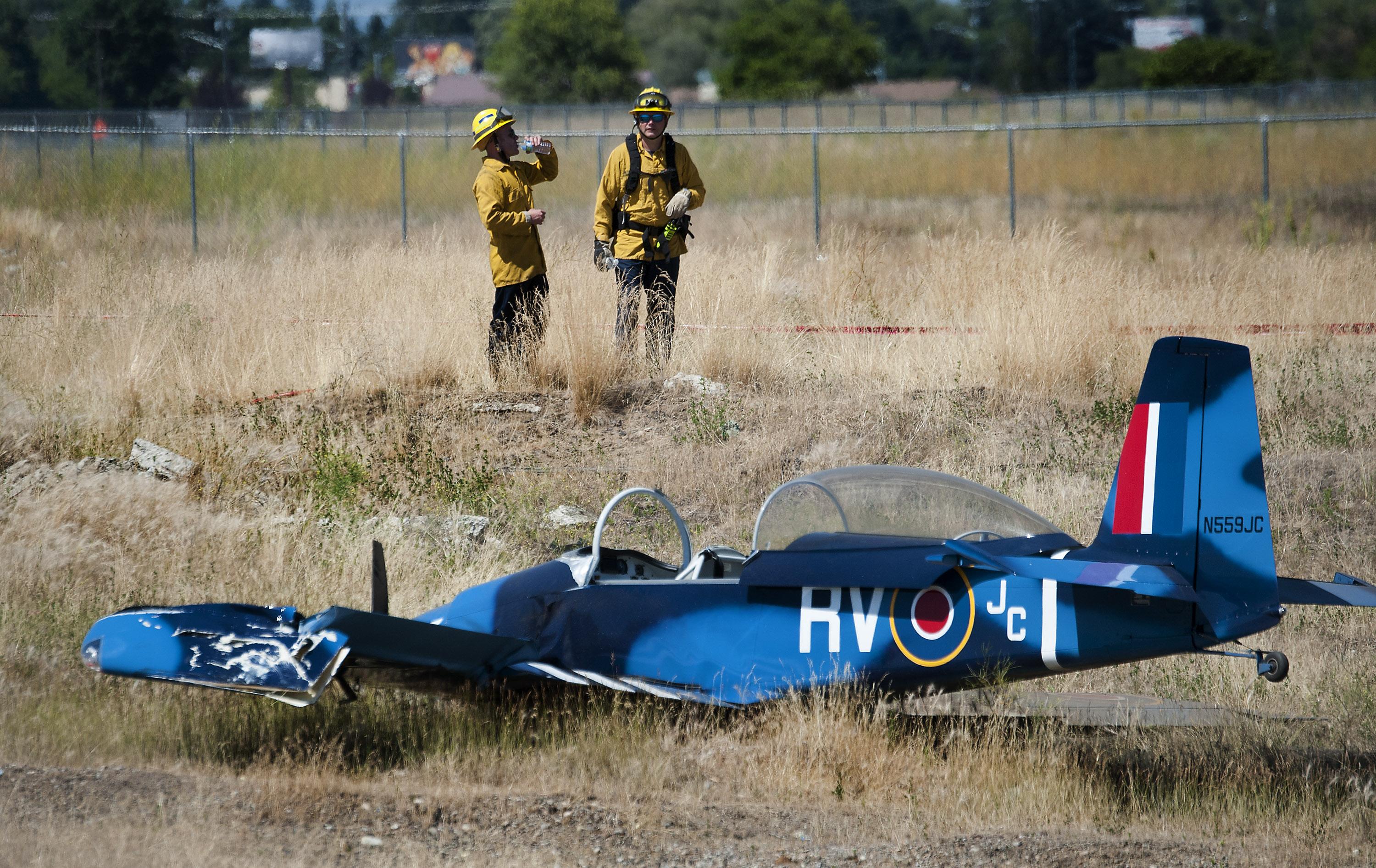 plane crashes - photo #1
