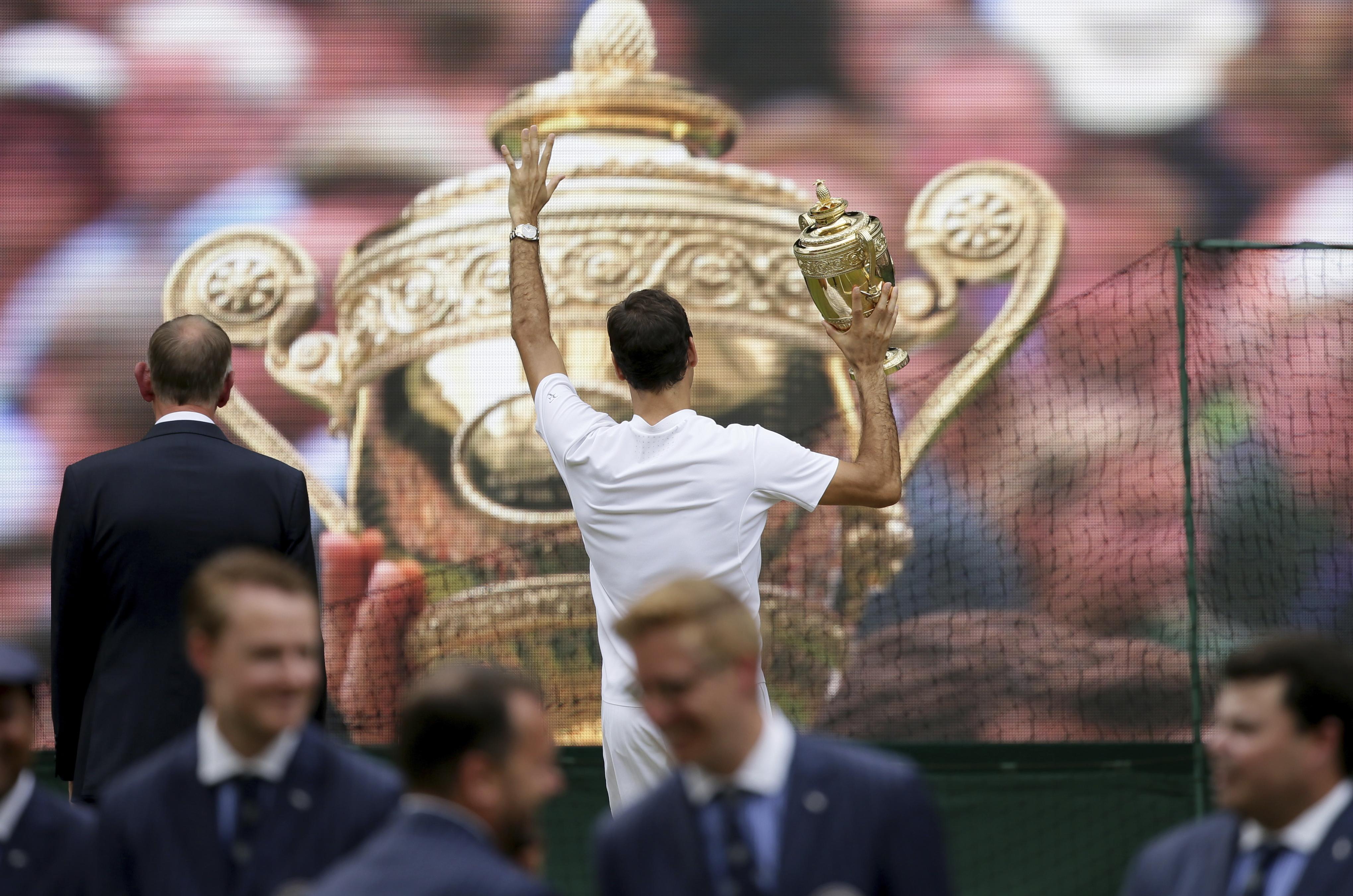 Roger Federer gets recordbreaking eighth Wimbledon title The