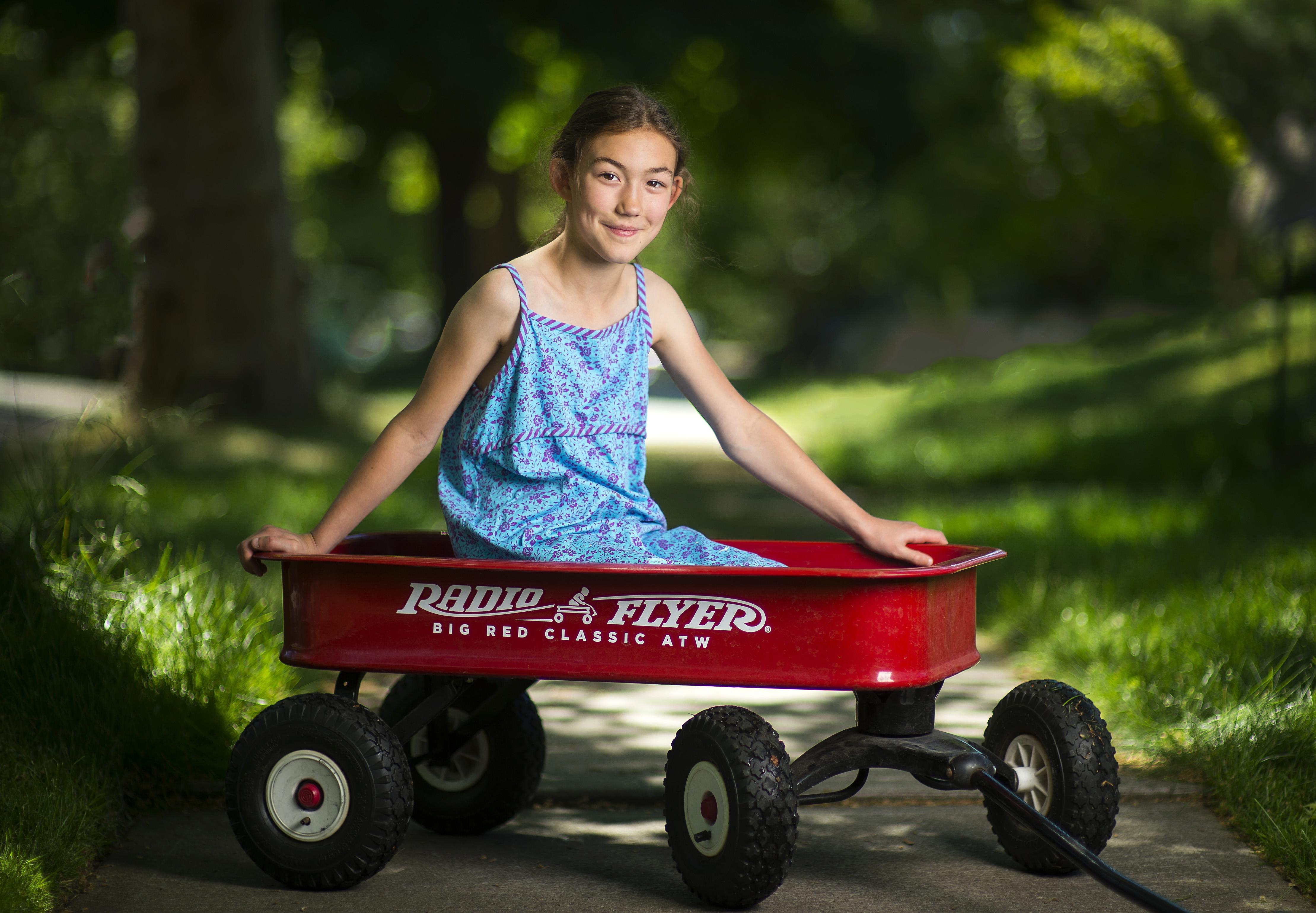 big red radio flyer wagon