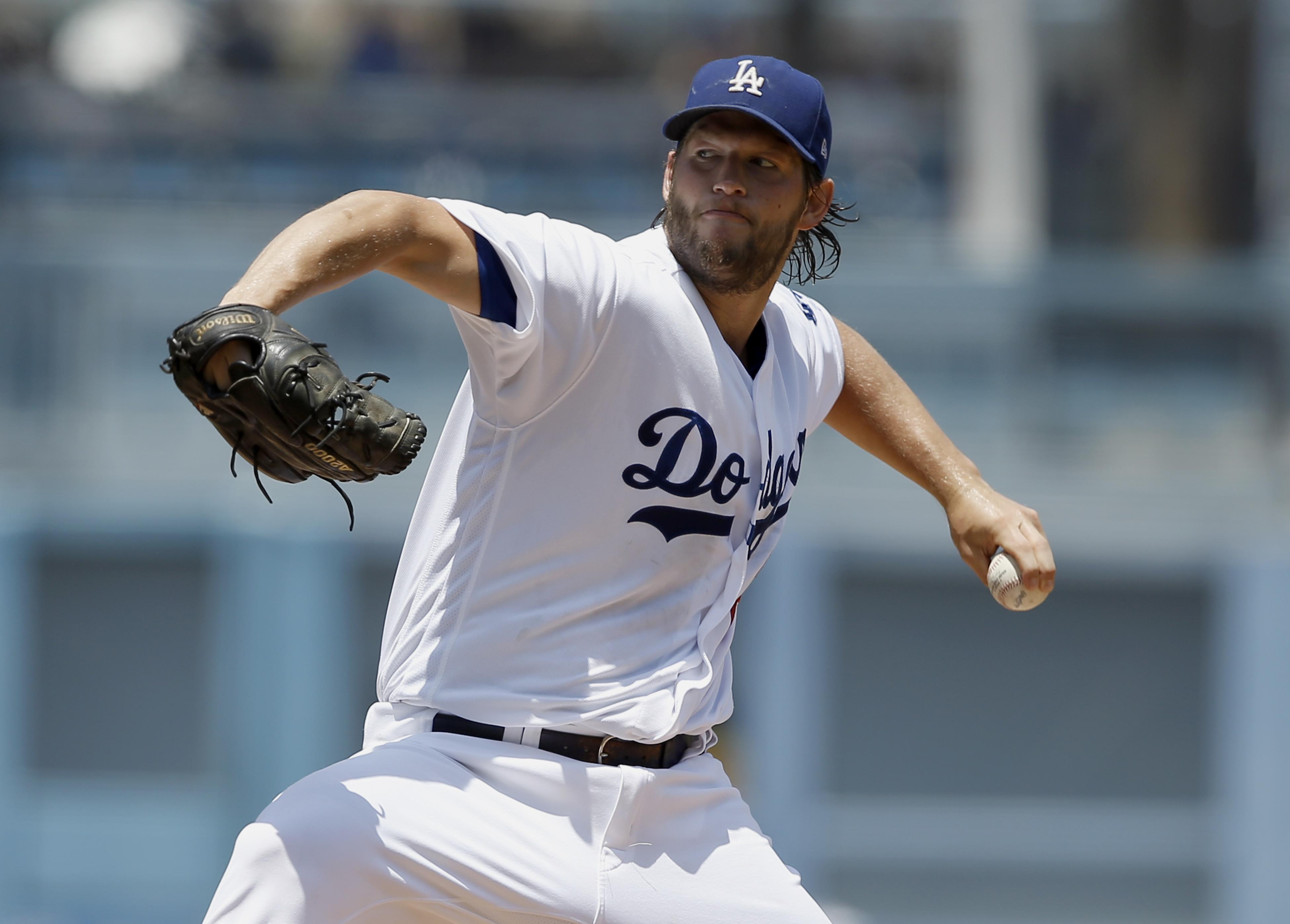 MLB Notebook Clayton Kershaw tosses as Dodgers stay cautious The