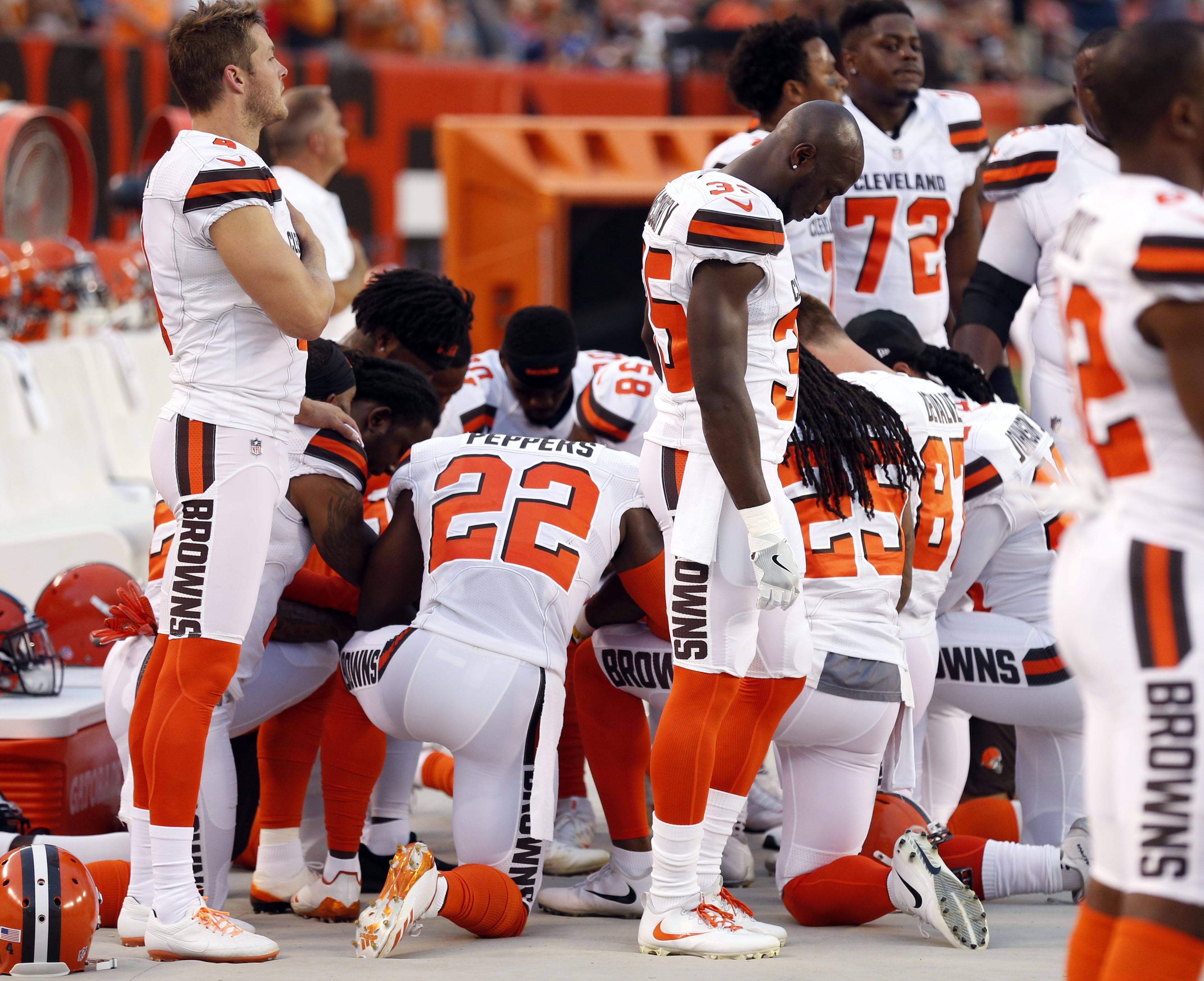Cleveland Browns to join police, military in pregame show of unity