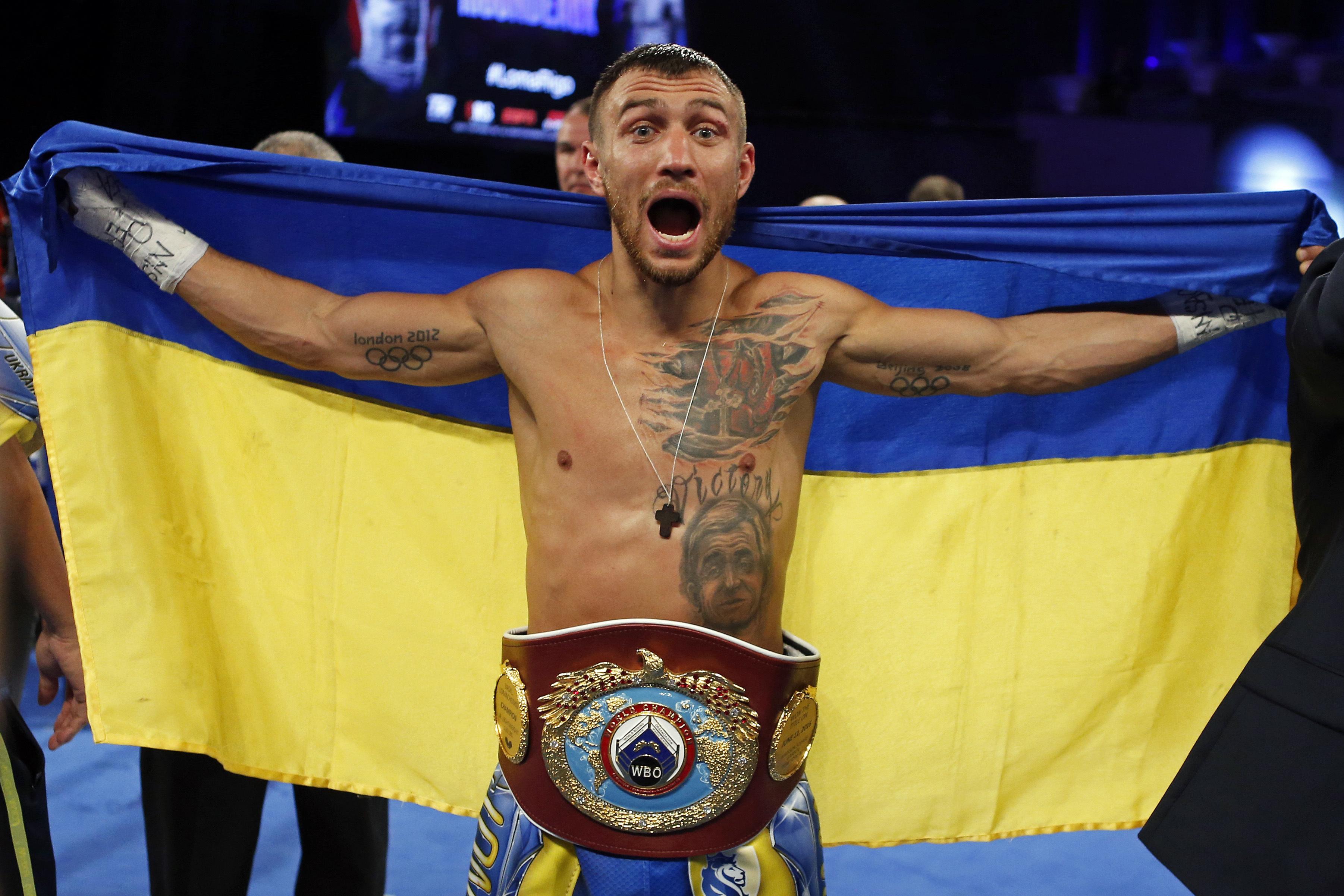 Vasyl Lomachenko stops Guillermo Rigondeaux to win match of Olympic