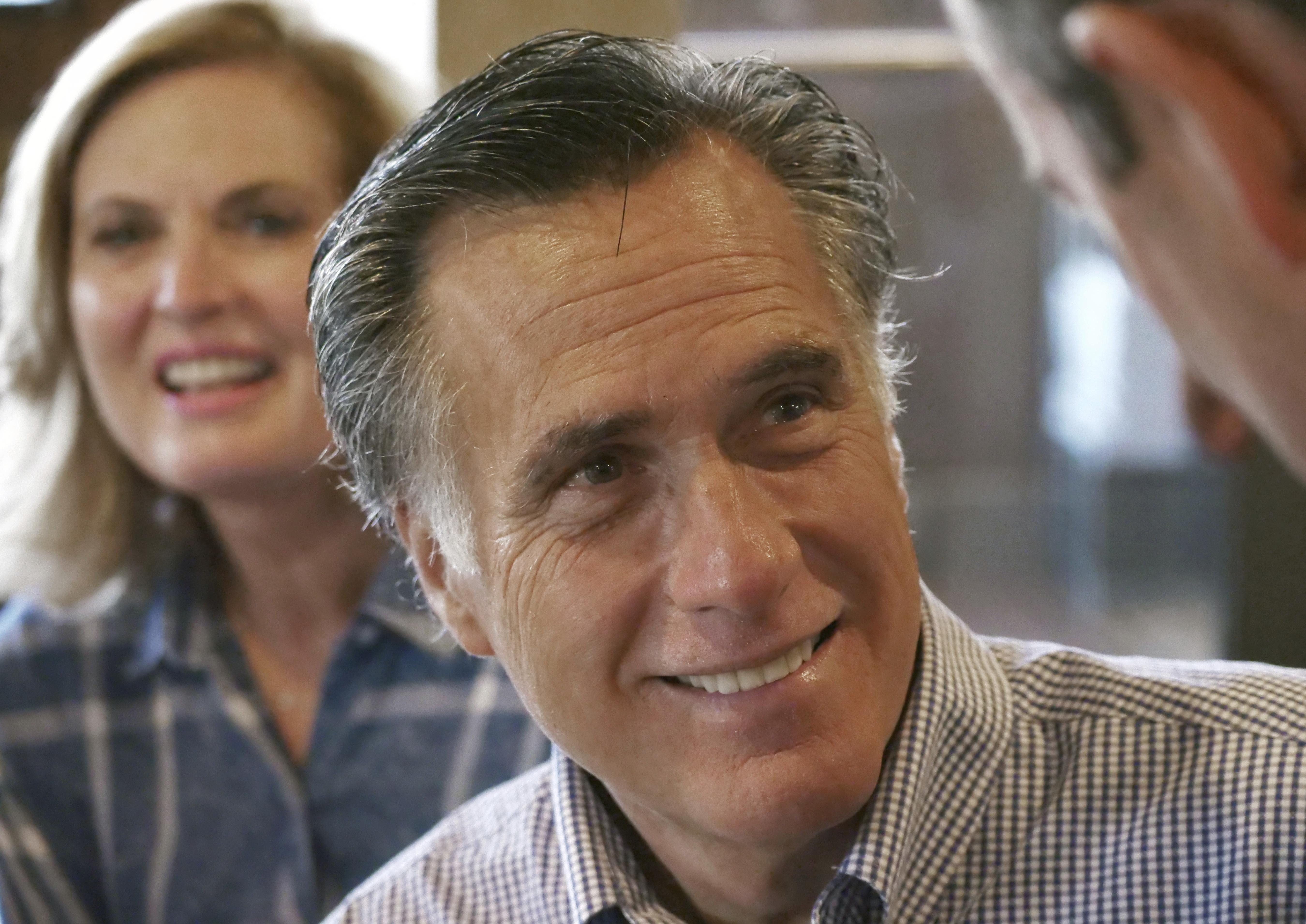 Mitt Romney Wins Gop Primary In Utah Senate Race The Spokesman Review