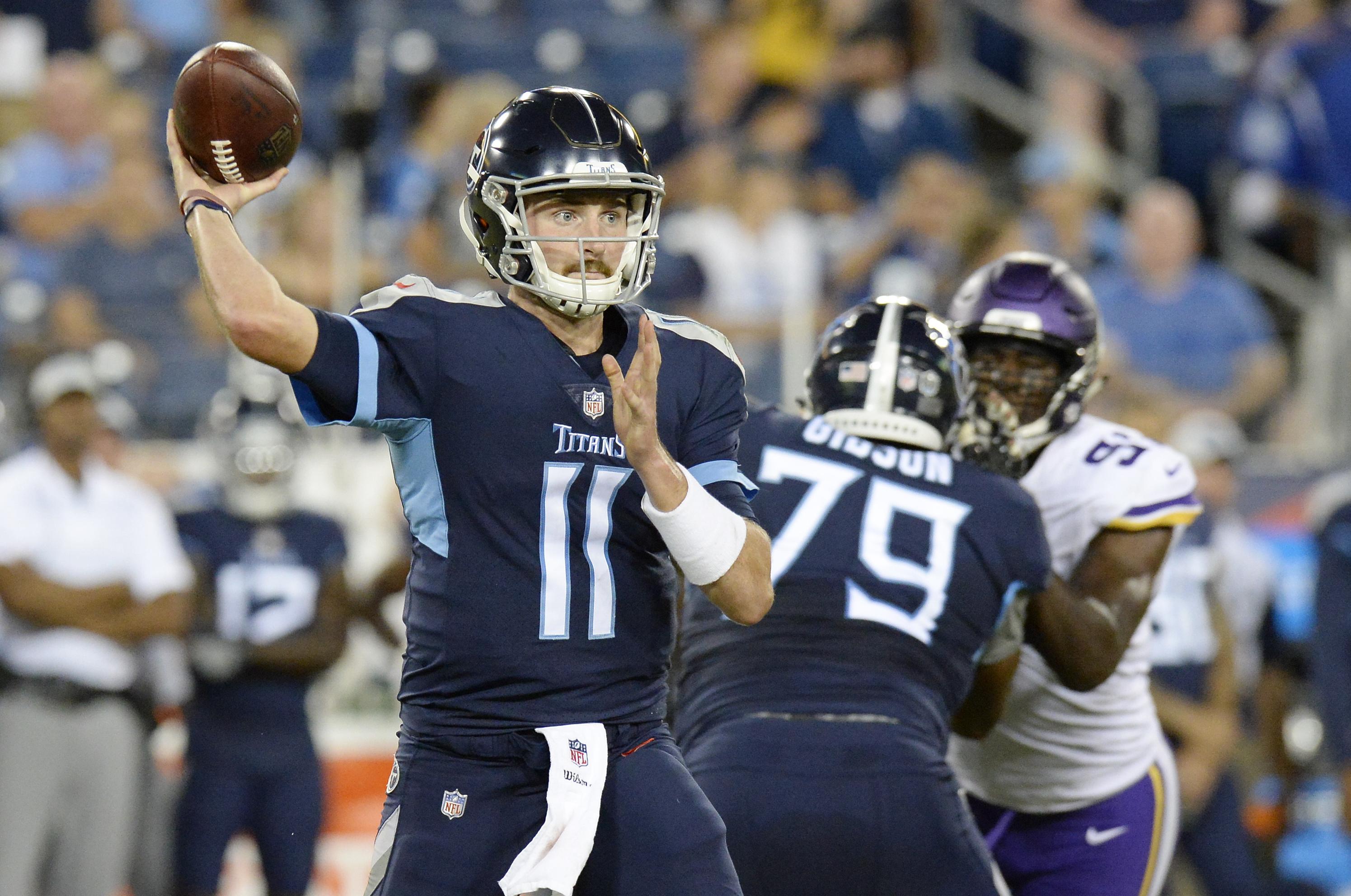 Luke Falk headed to Miami as Dolphins add fourth quarterback | The ...