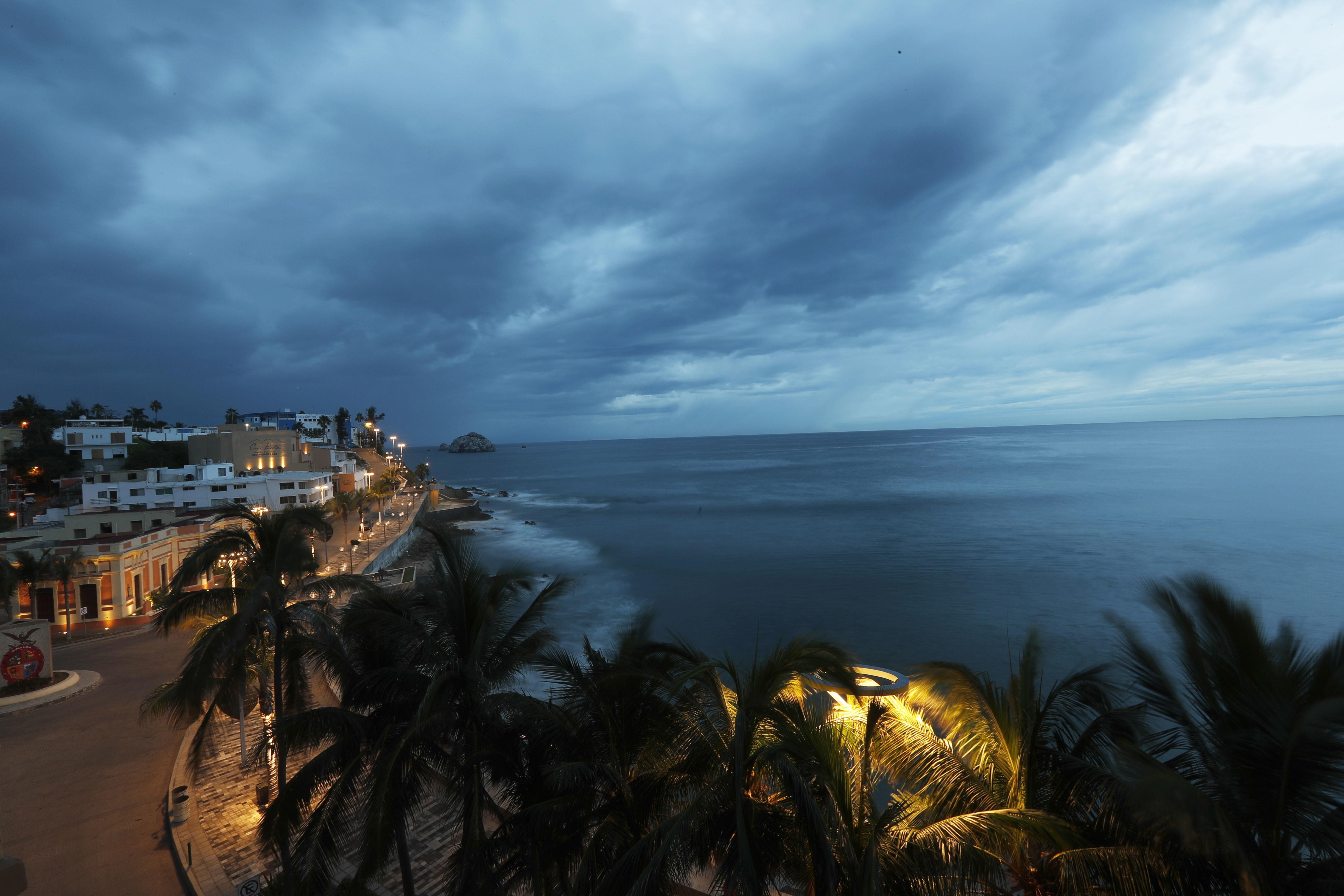 Category 3 Willa makes landfall on Mexico’s Sinaloa coast The