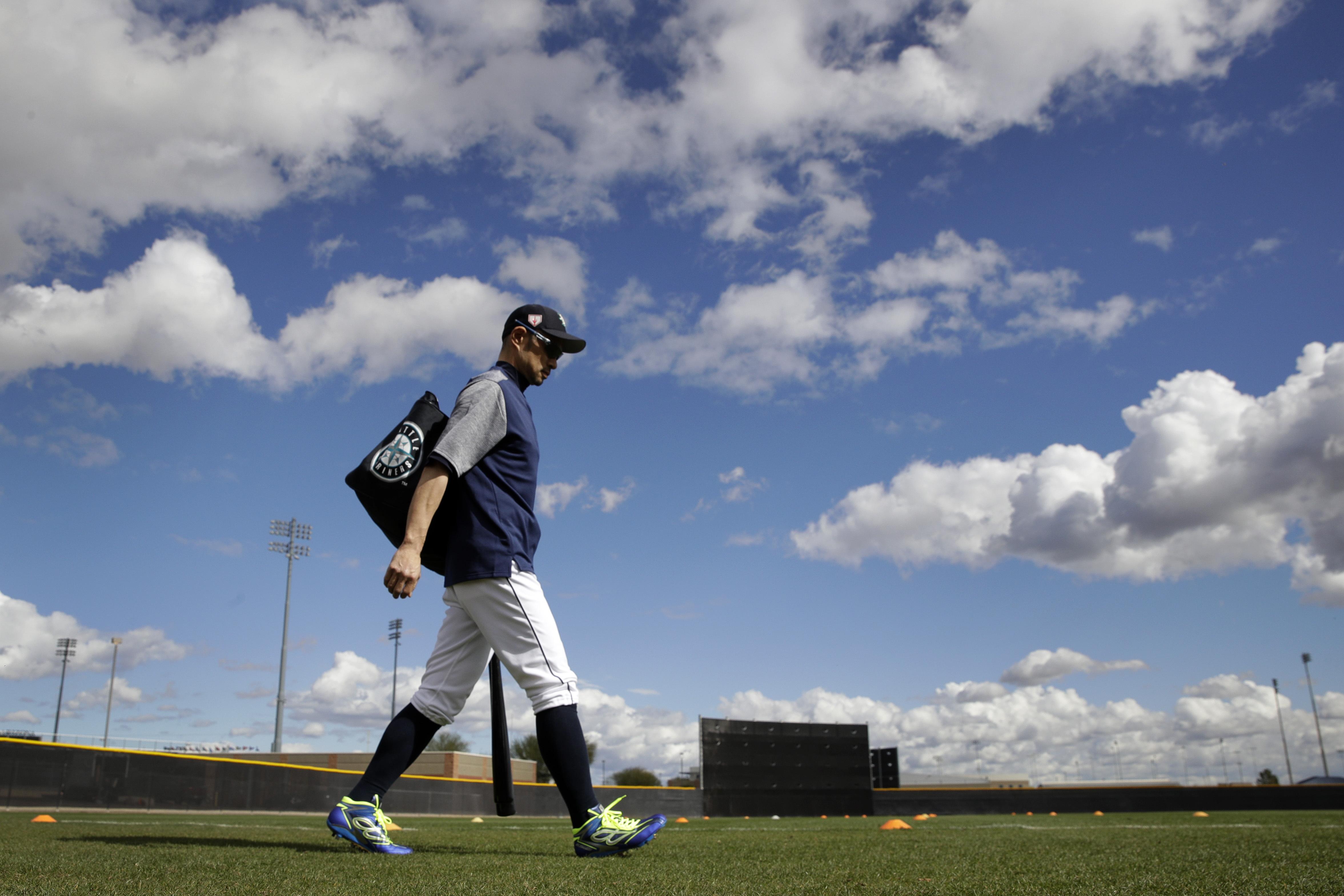 Ichiro back in Mariners’ camp at 45 with chance to play at home The