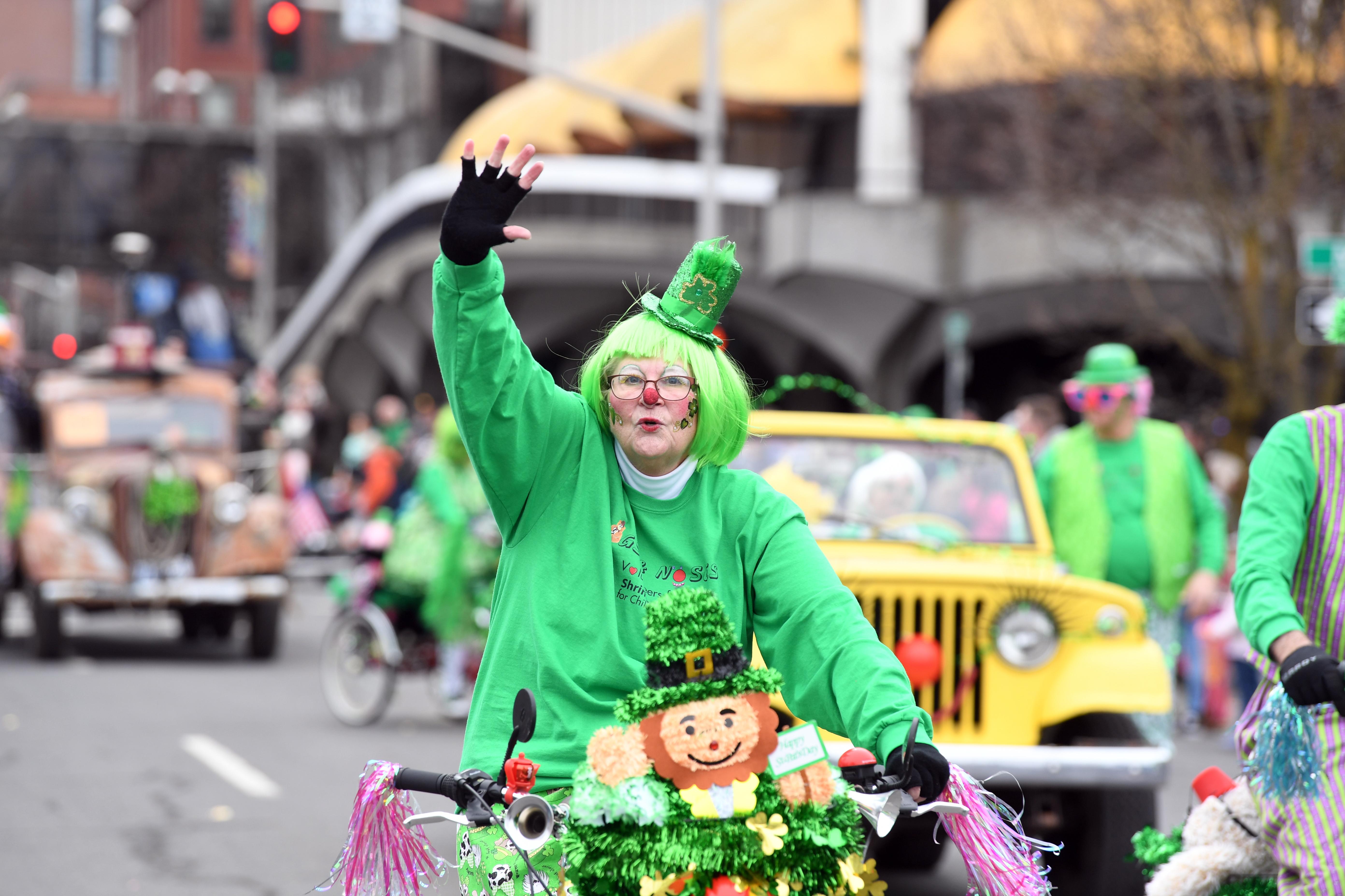 St. Patrick's Day Parade Clipart / Happy St. Patrick's Day to one and all ! Democratic A
