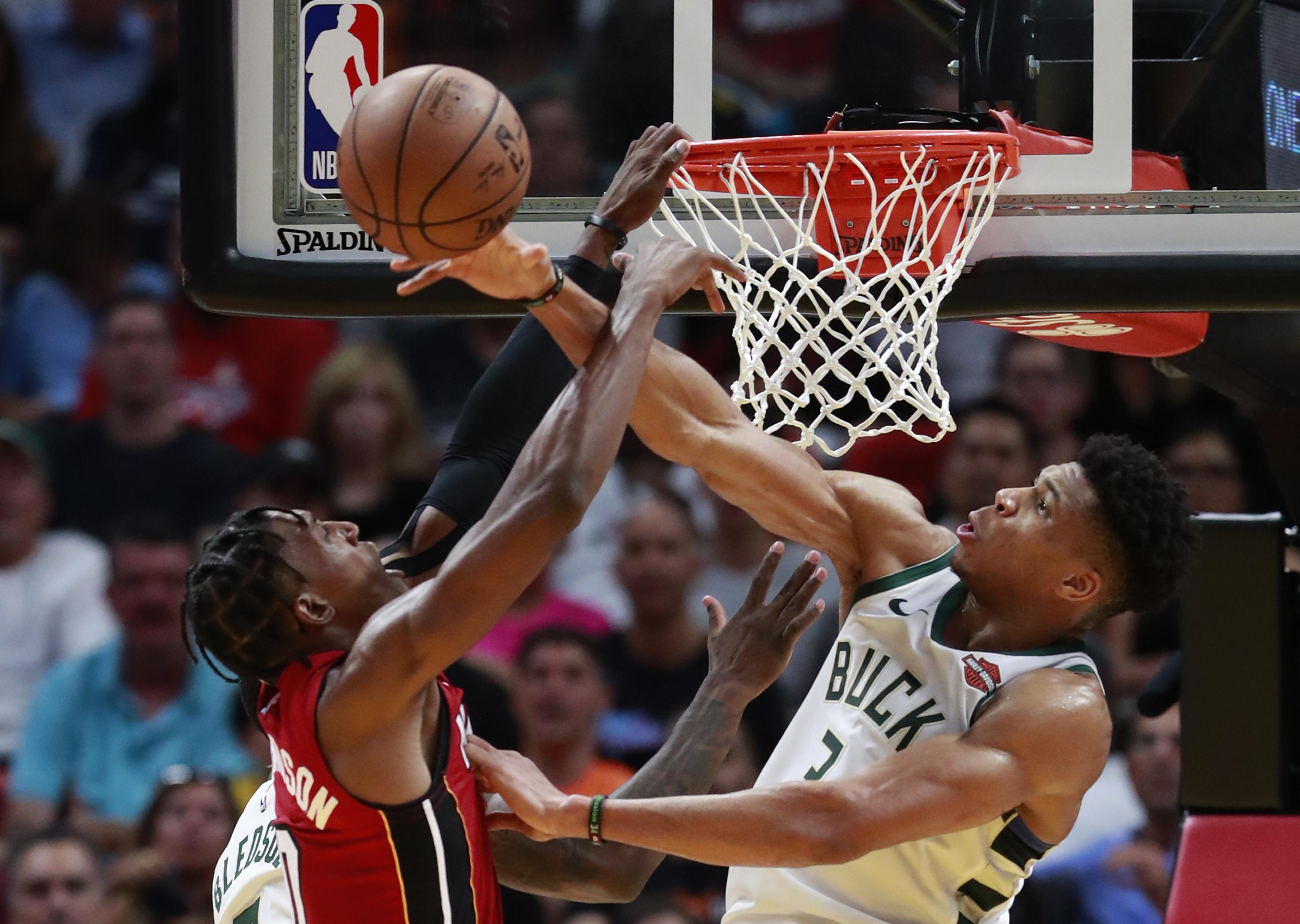 Nba Roundup Bucks Come From 20 Down At Halftime To Beat - 