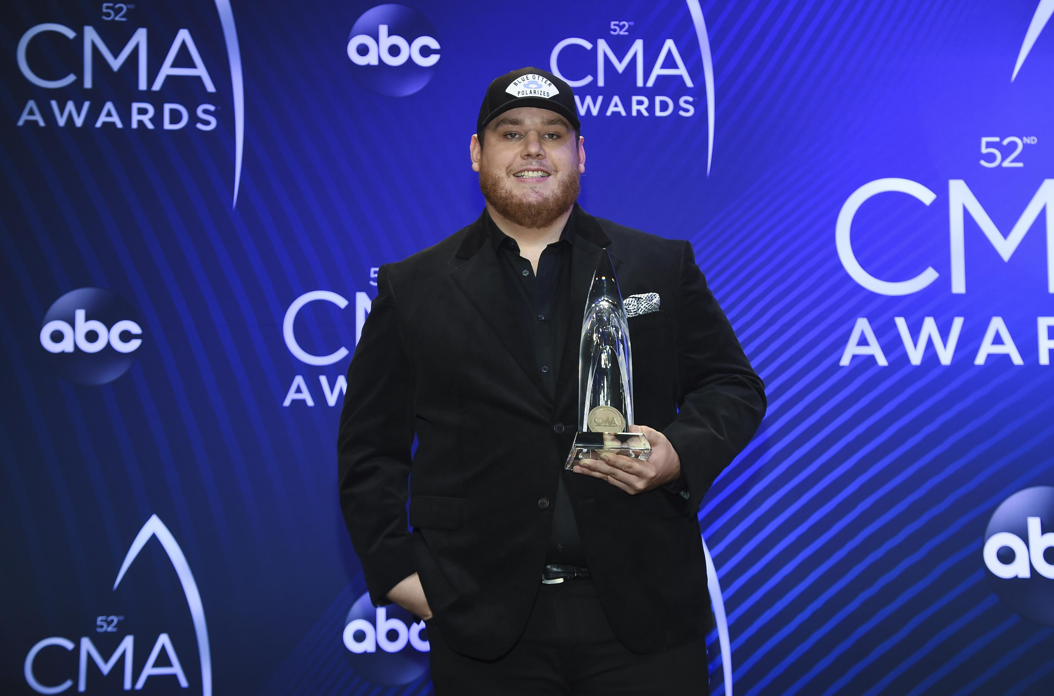 Country singer Luke Combs announces Nov. 1 concert at Spokane Arena ...