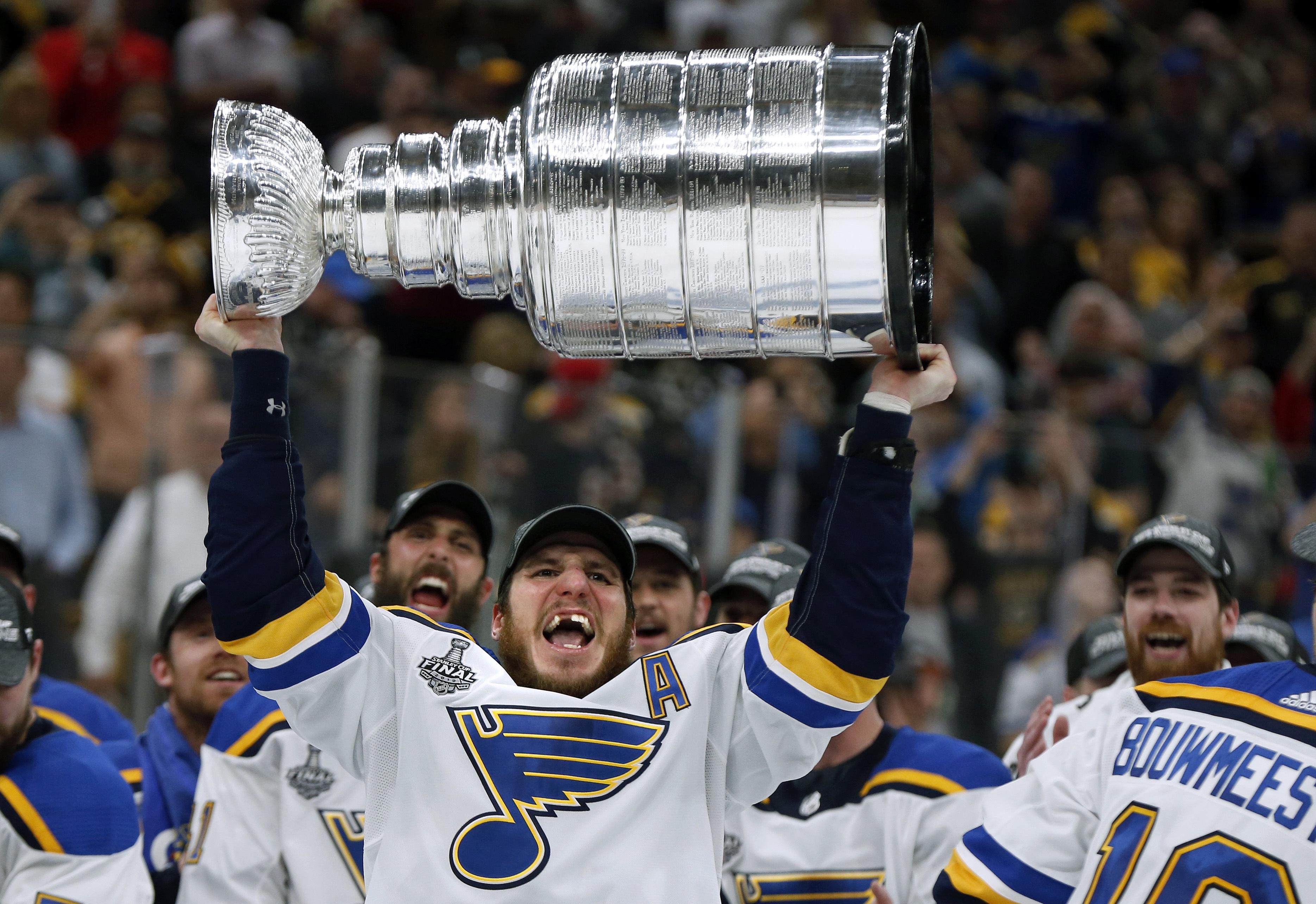 Jay Bouwmeester and Blues’ greybeards finally lift Stanley Cup | The Spokesman-Review3738 x 2568