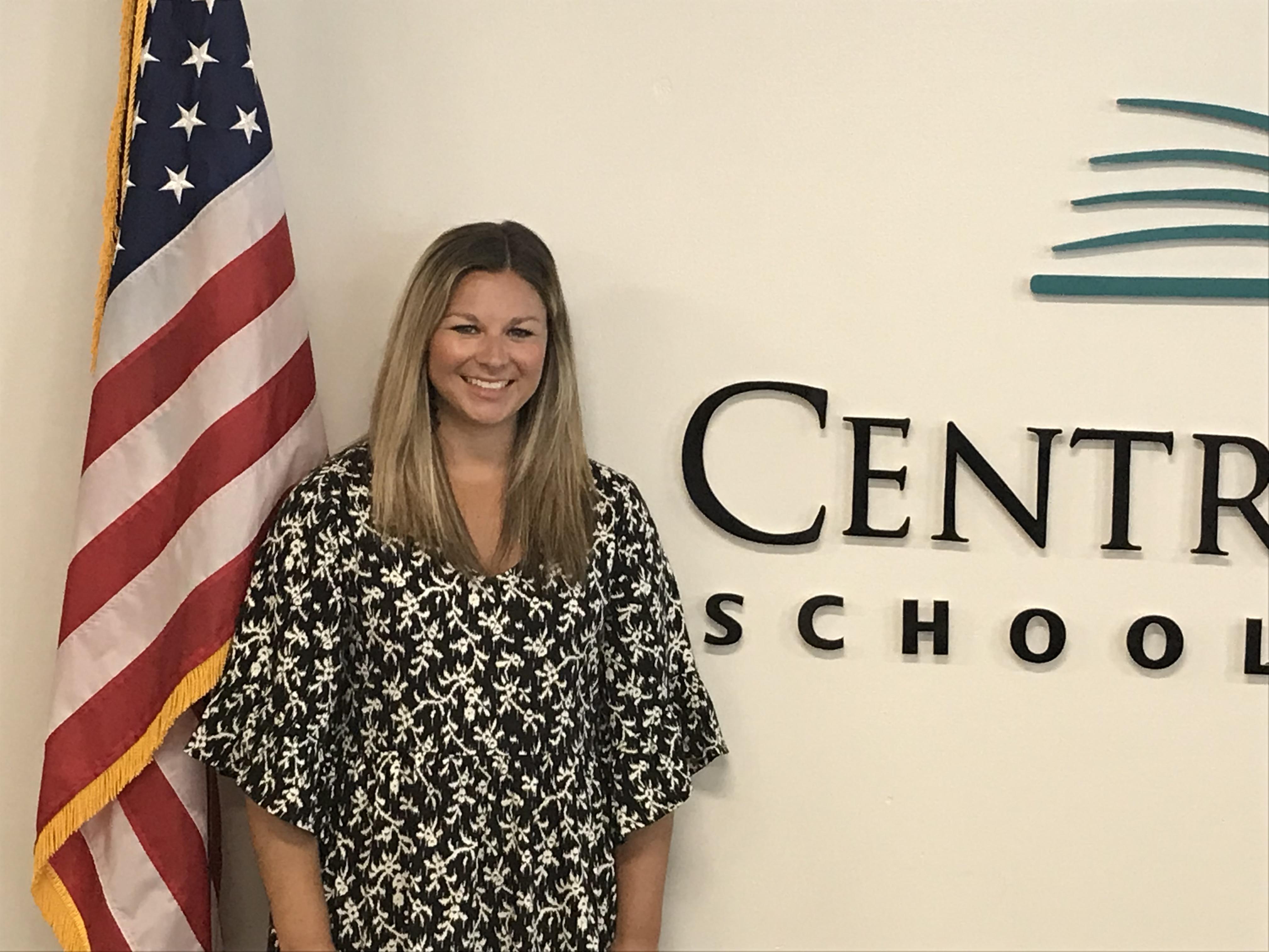 broadway elementarys analisa mccann receives esd regional broadway elementary school first grade teacher analisa mccann has been named esd regional teacher