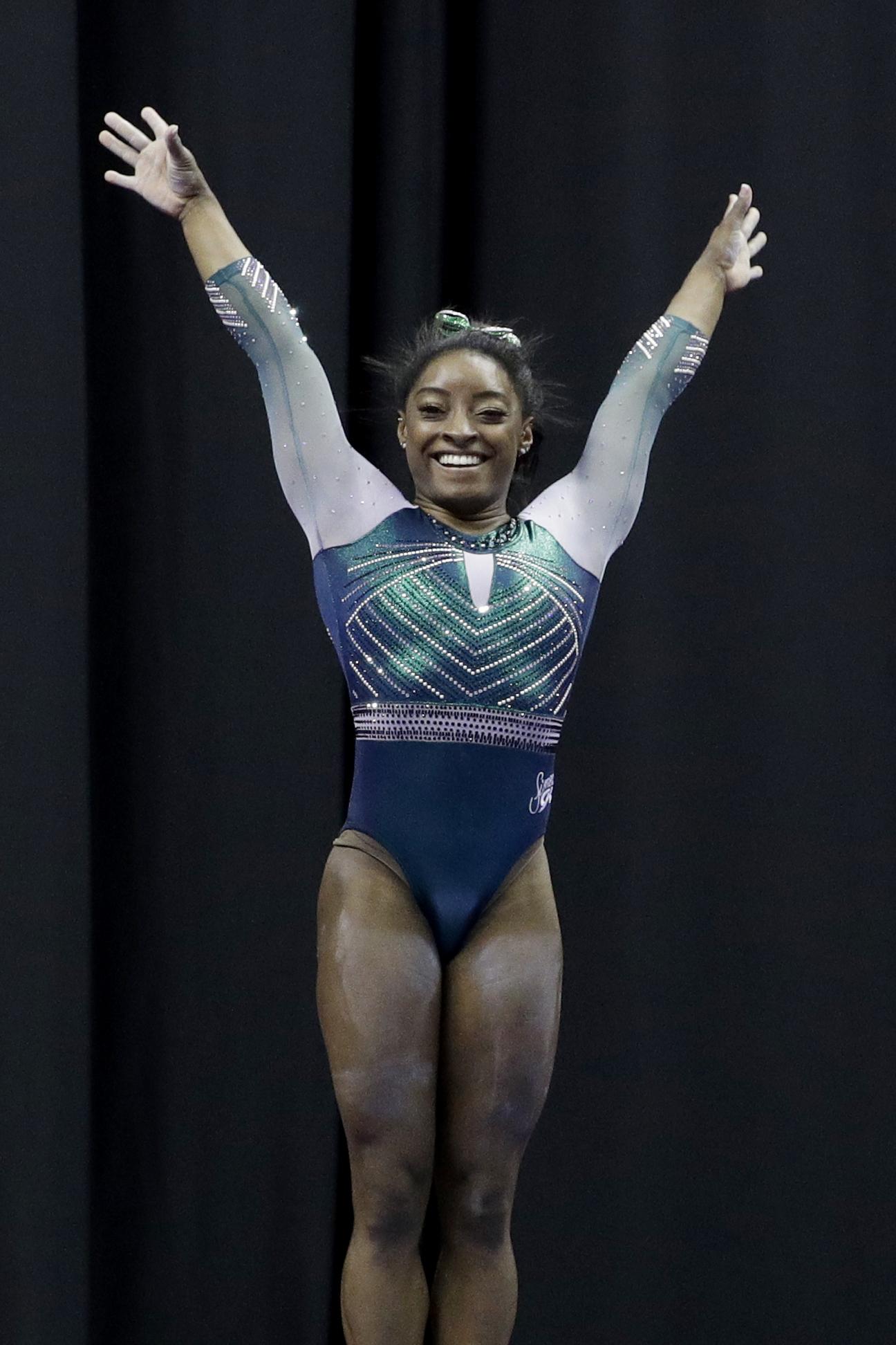 Simone Biles Leads Us Championships Despite Somewhat Off Night Swx 