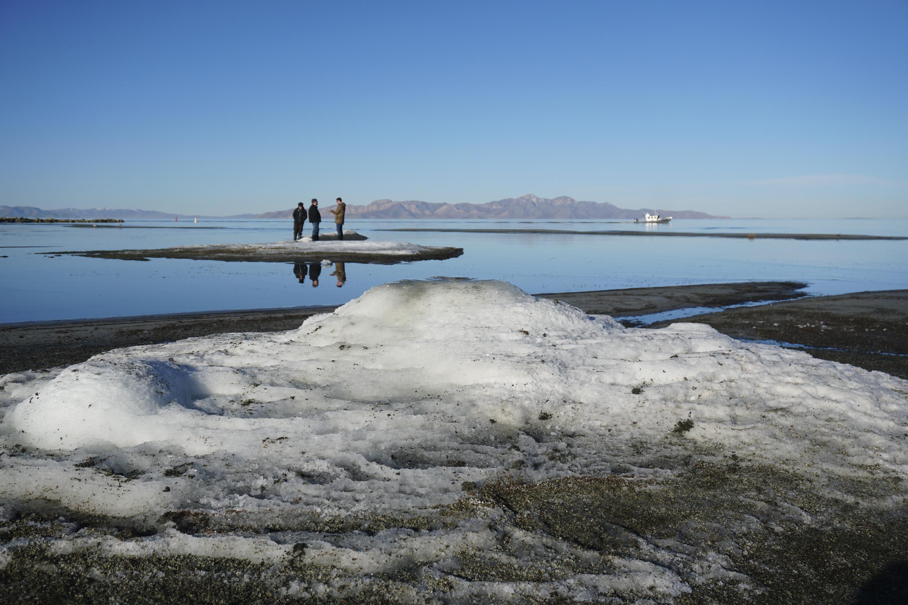 rare-salt-formations-appear-along-the-great-salt-lake-the-spokesman