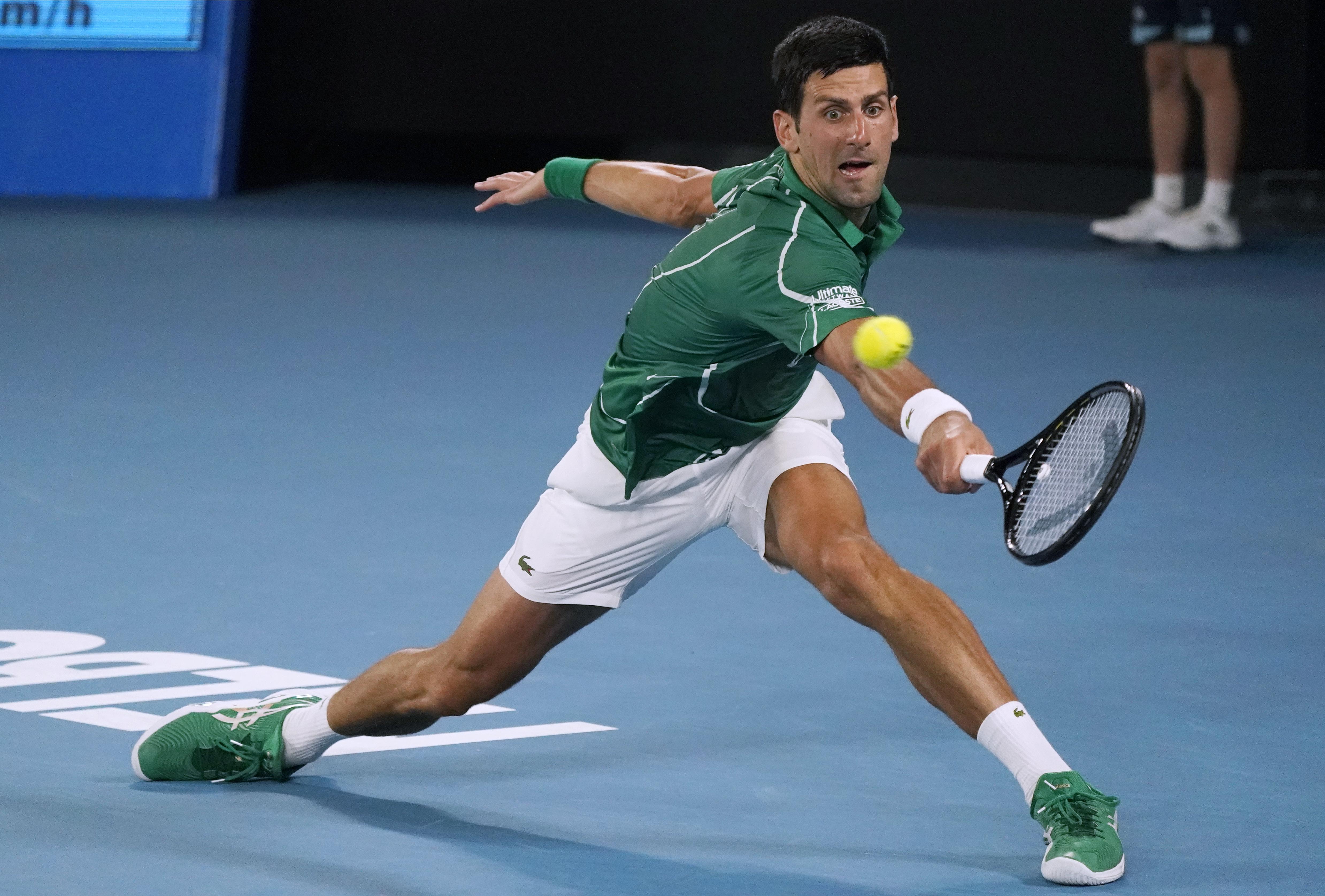 Novak Djokovic adds to Slam streak vs. Roger Federer at ...