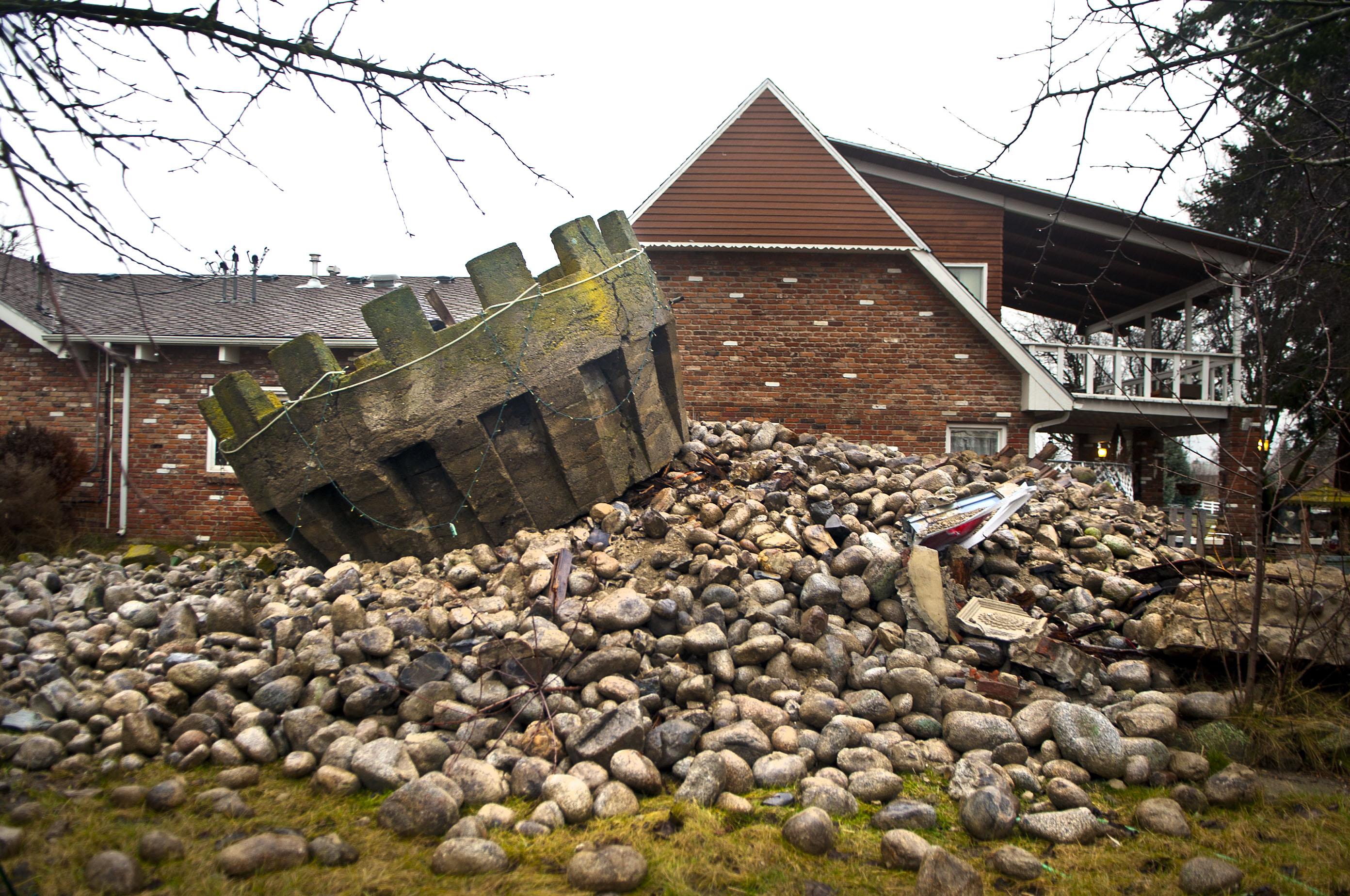After 103 years watching over Otis Orchards, 60foot tower comes