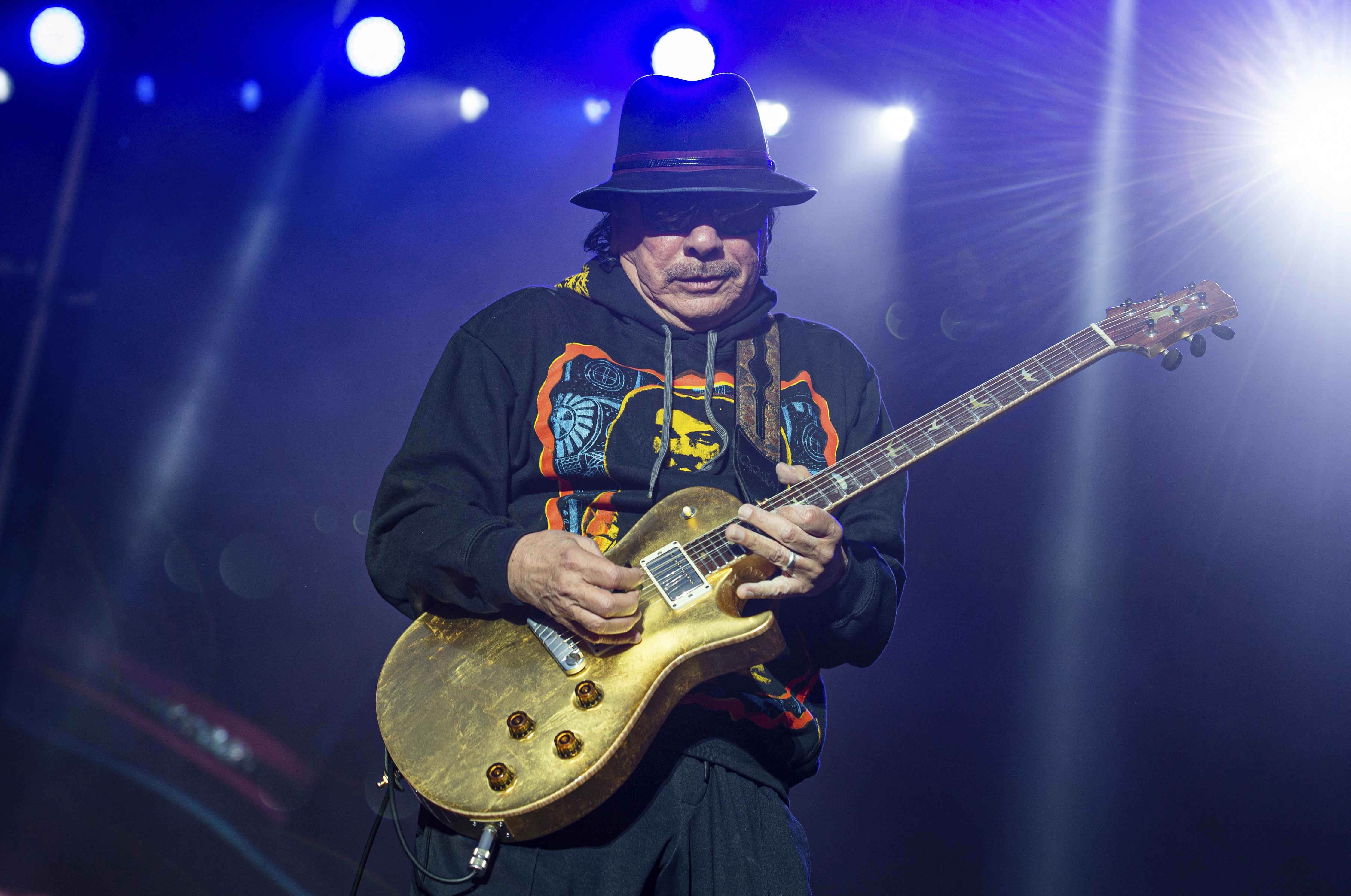 carlos santana ecuador