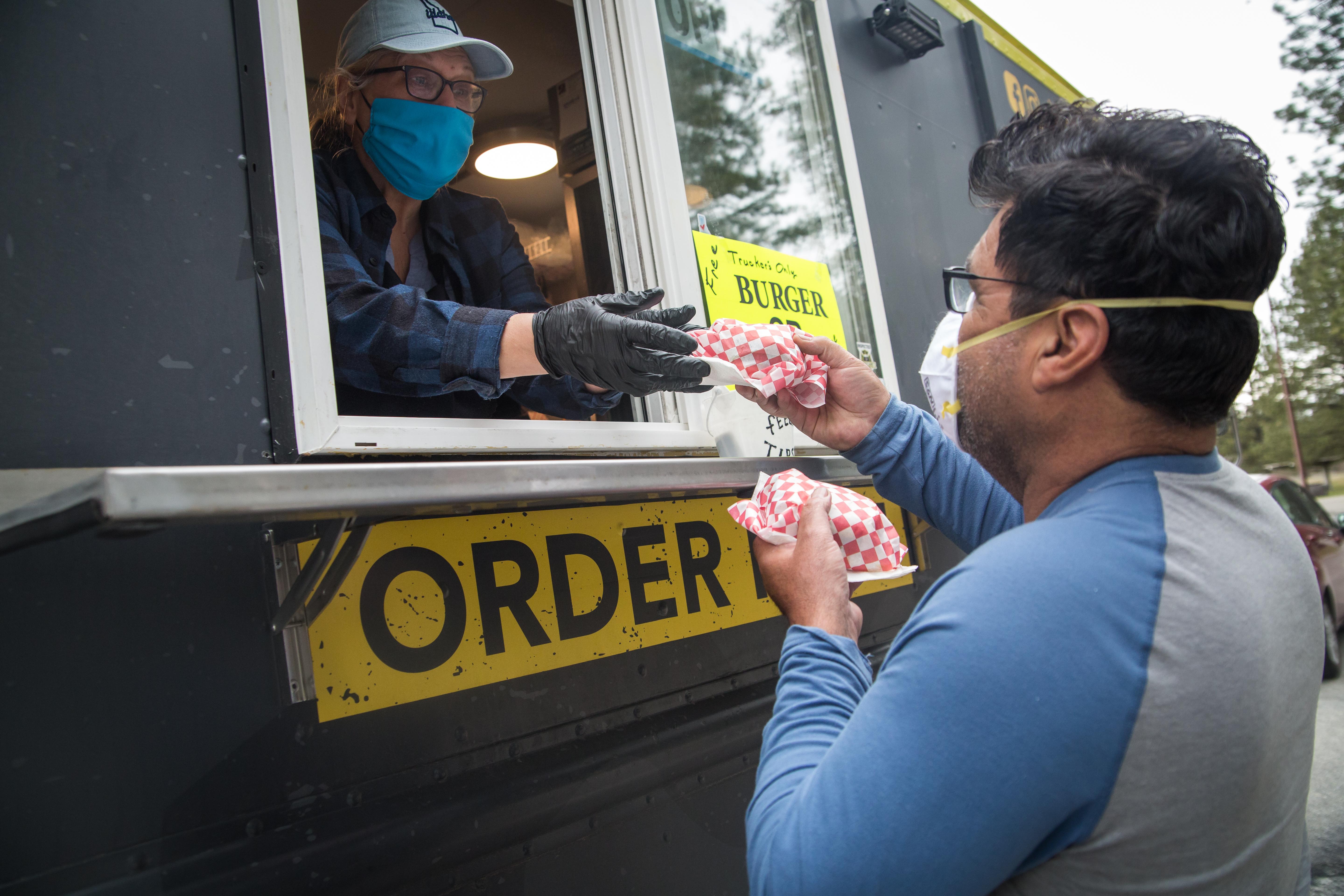 local-citizens-serve-free-meals-to-truck-drivers-the-spokesman-review