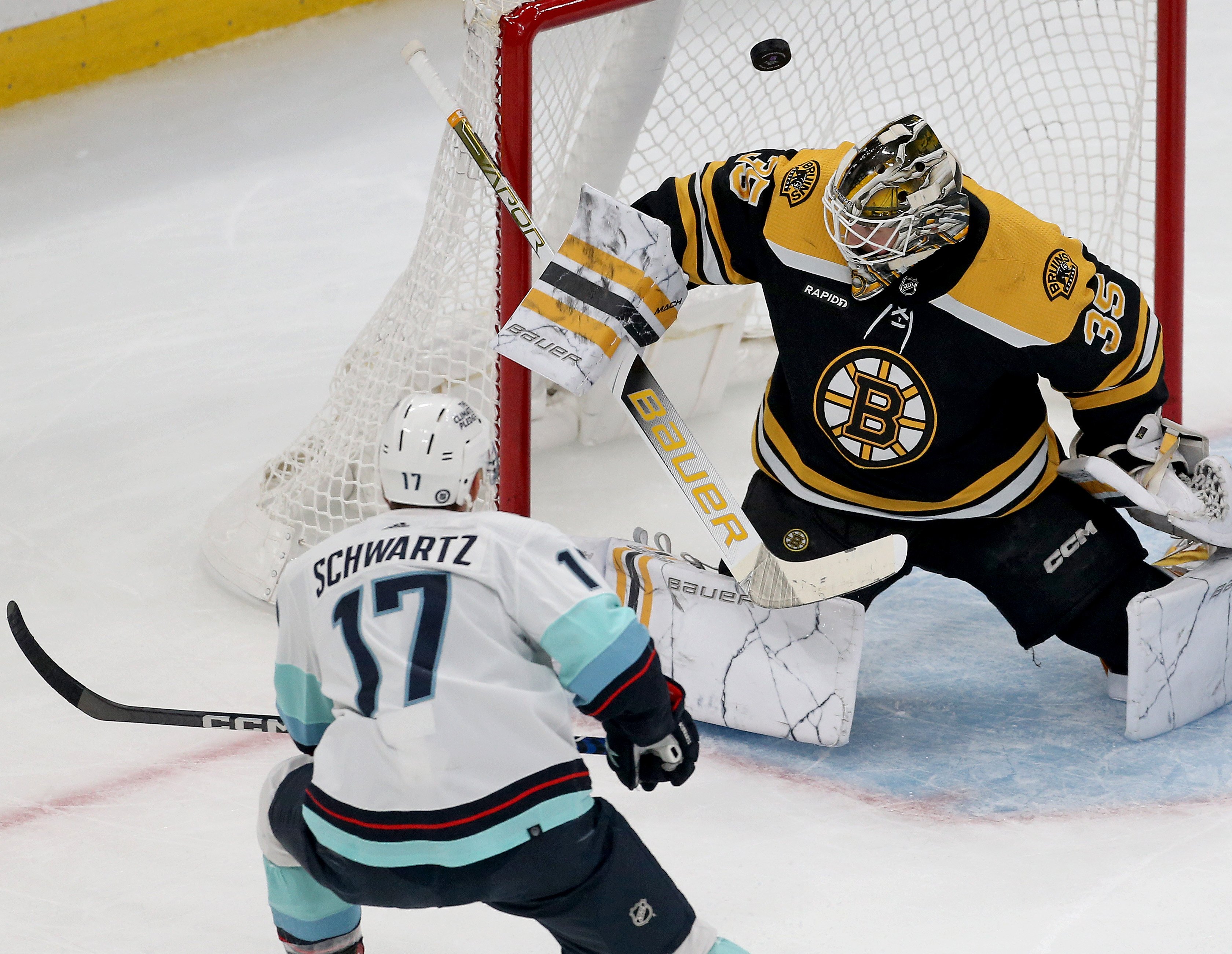 Kraken knock off Bruins, the top team in NHL, for seventh consecutive