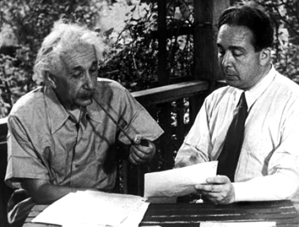 Einstein and Szilard compose their letter.