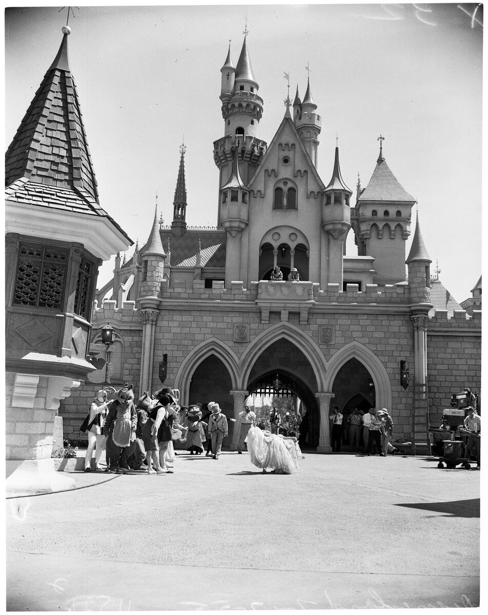 If you look closely, you can detect one of the favorite tricks of Disneyland’s designers: The windows of Cinderella’s Castle get smaller as your gaze moves upward. This creates an optical illusion, causing many of the buildings at Disneyland to look taller than they actually are. The castle is only 72 feet tall.