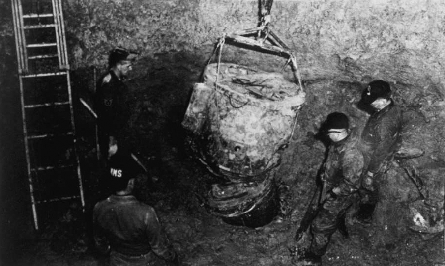 The second bomb, however, was released later than the first. There wasn’t enough time for its parachute to deploy before it hit the ground. It took workers six days to find most of the wreckage, buried 20 feet in the mud. It was found that the impact had “armed” the bomb and it could have exploded, but this wasn’t revealed for another 52 years. Workers dug down to 42 feet below ground level before they abandoned the search for more components.